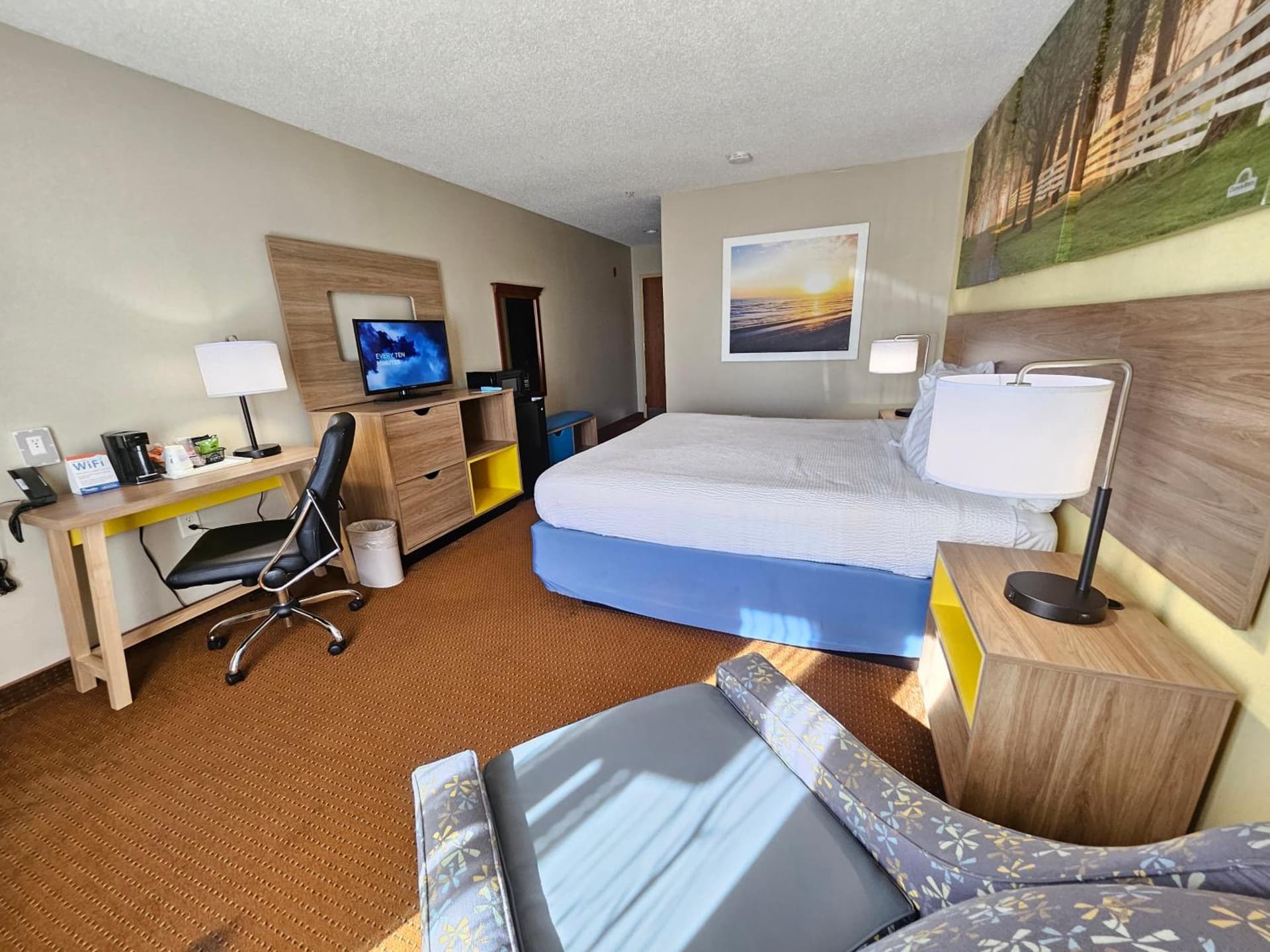 Days Inn by Wyndham Greensboro NC gallery photo in Greensboro, NC — image 5