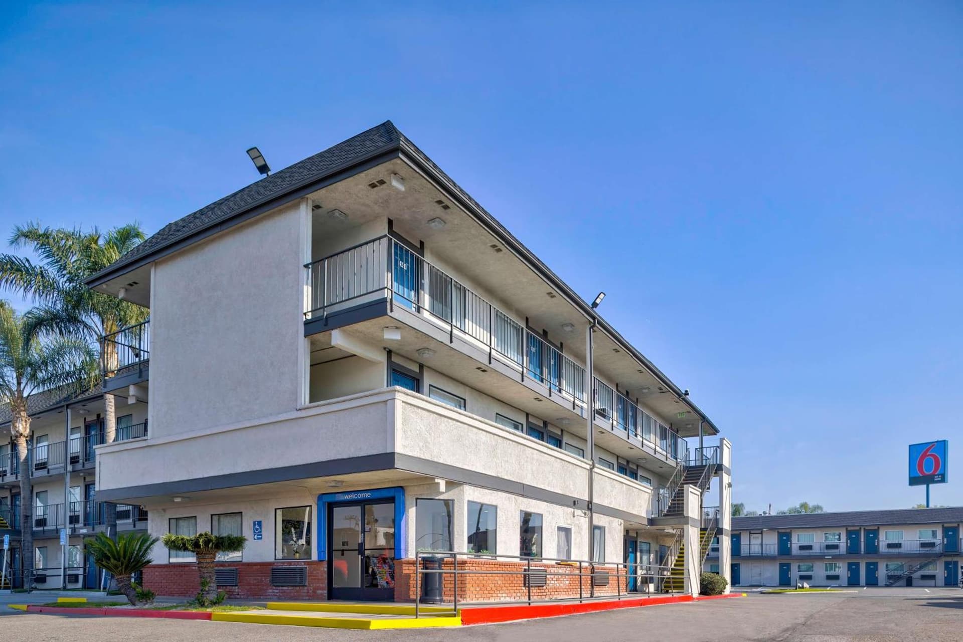 Motel 6-Anaheim, CA - Fullerton East featured exterior or lobby in Anaheim, CA — similar hotel