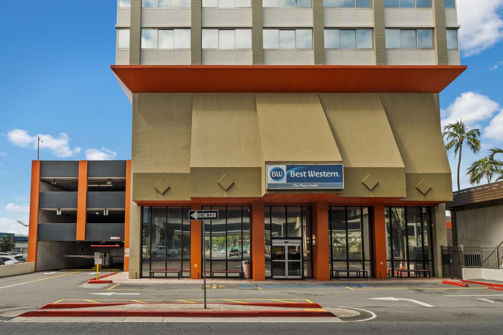 Best Western The Plaza Hotel Honolulu Airport - Free Breakfast gallery photo in Honolulu, HI — image 33