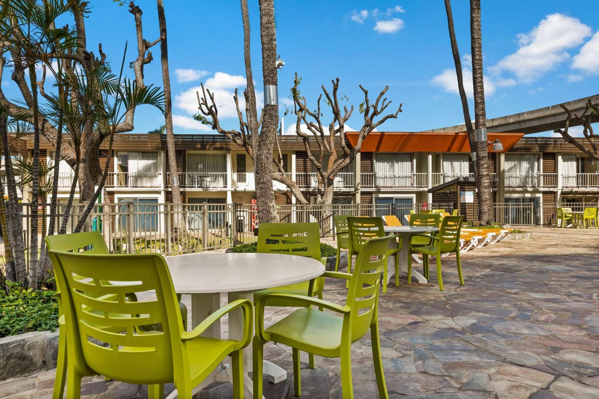Best Western The Plaza Hotel Honolulu Airport - Free Breakfast gallery photo in Honolulu, HI — image 57
