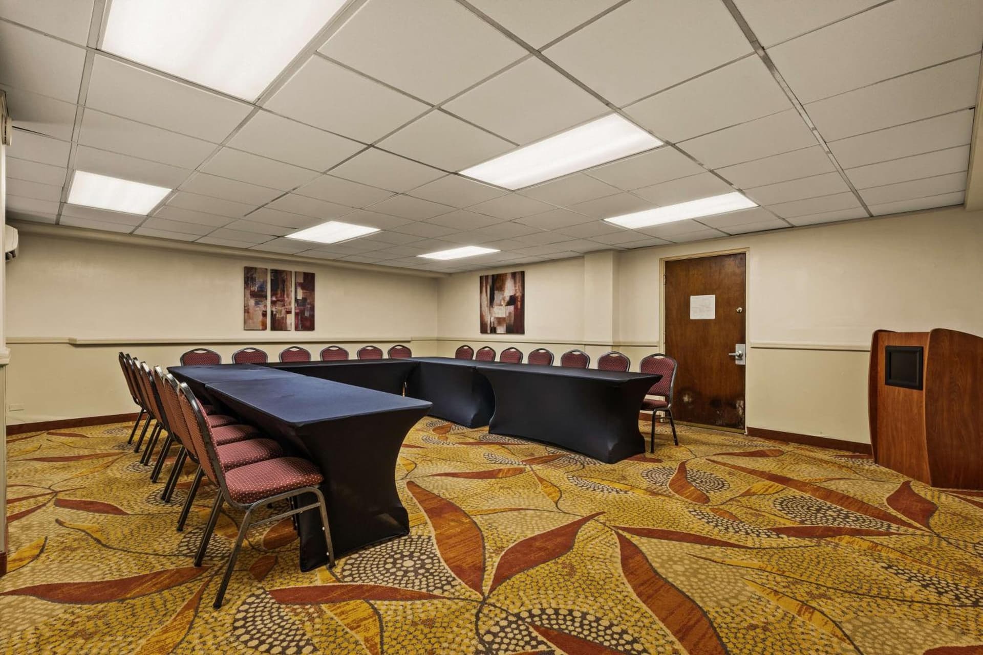 Best Western The Plaza Hotel Honolulu Airport - Free Breakfast gallery photo in Honolulu, HI — image 31