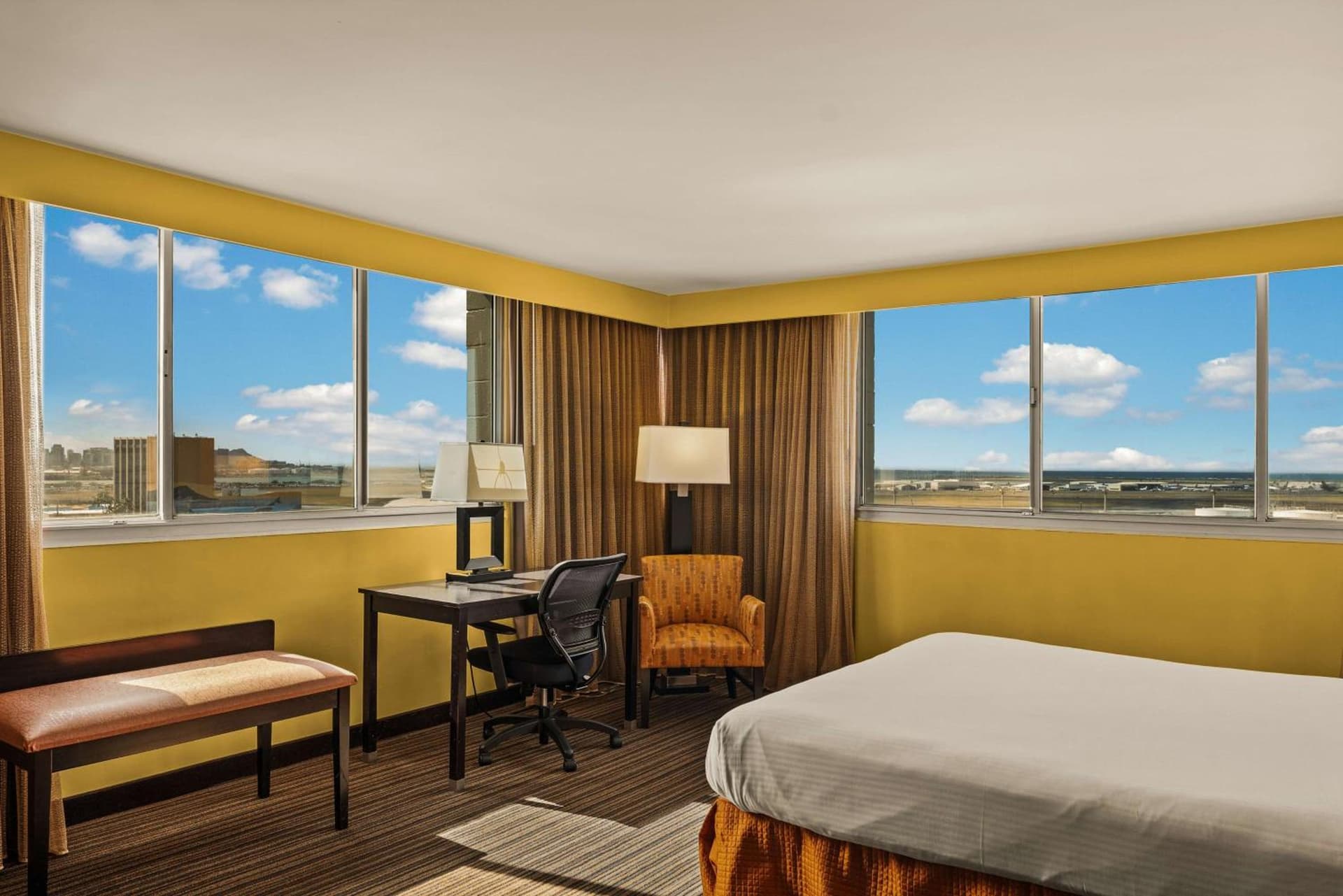 Best Western The Plaza Hotel Honolulu Airport - Free Breakfast gallery photo in Honolulu, HI — image 12