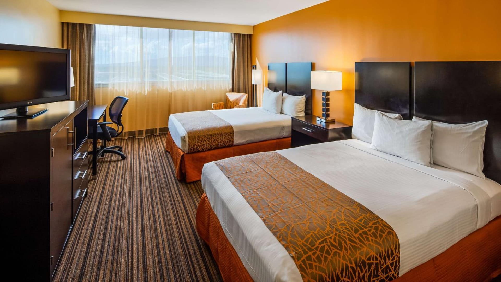 Best Western The Plaza Hotel Honolulu Airport - Free Breakfast gallery photo in Honolulu, HI — image 63