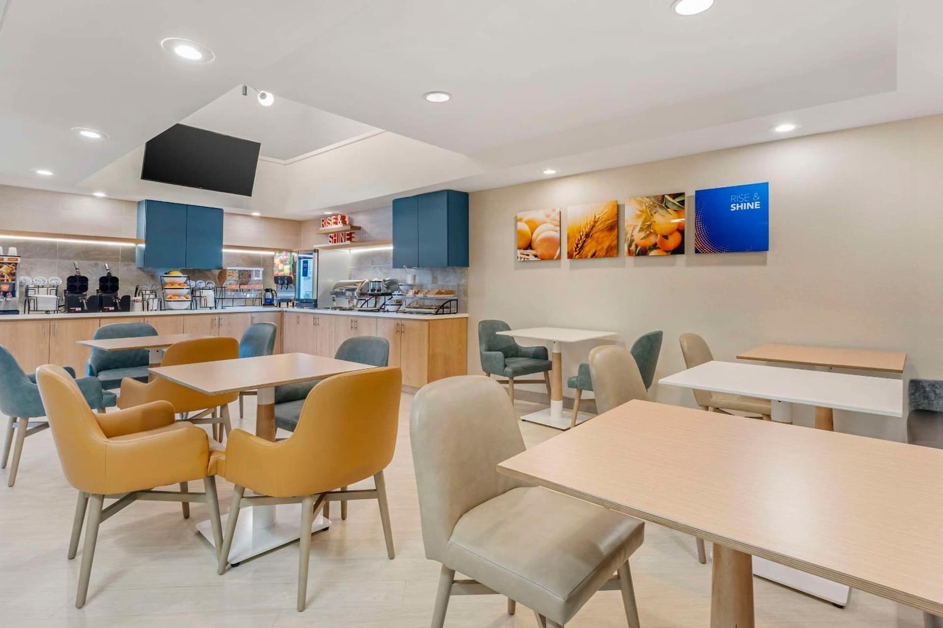 Comfort Inn Marina on the Monterey Bay gallery photo in Marina, CA — image 11