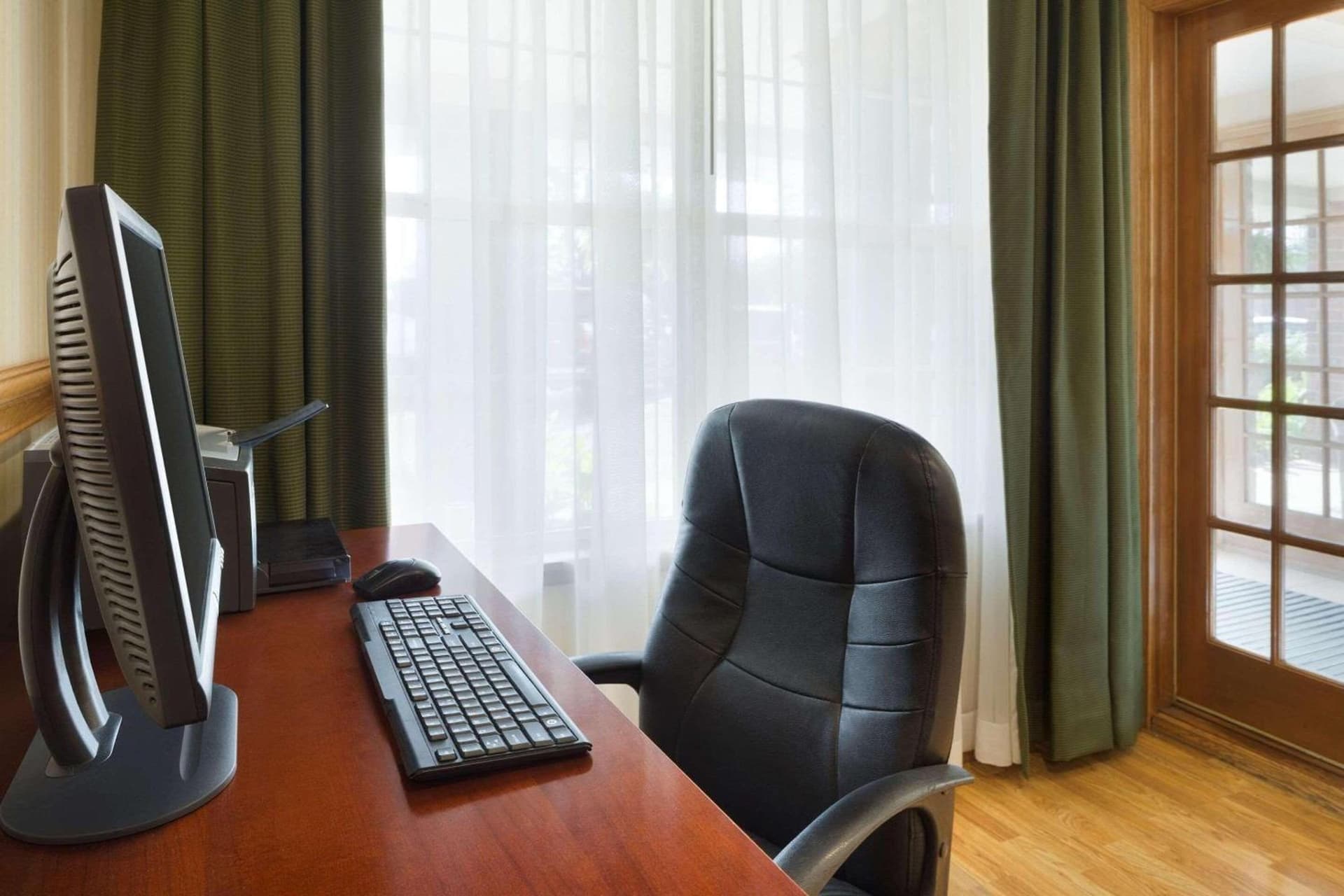 Country Inn & Suites by Radisson, Macedonia, OH gallery photo in Macedonia, OH — image 22
