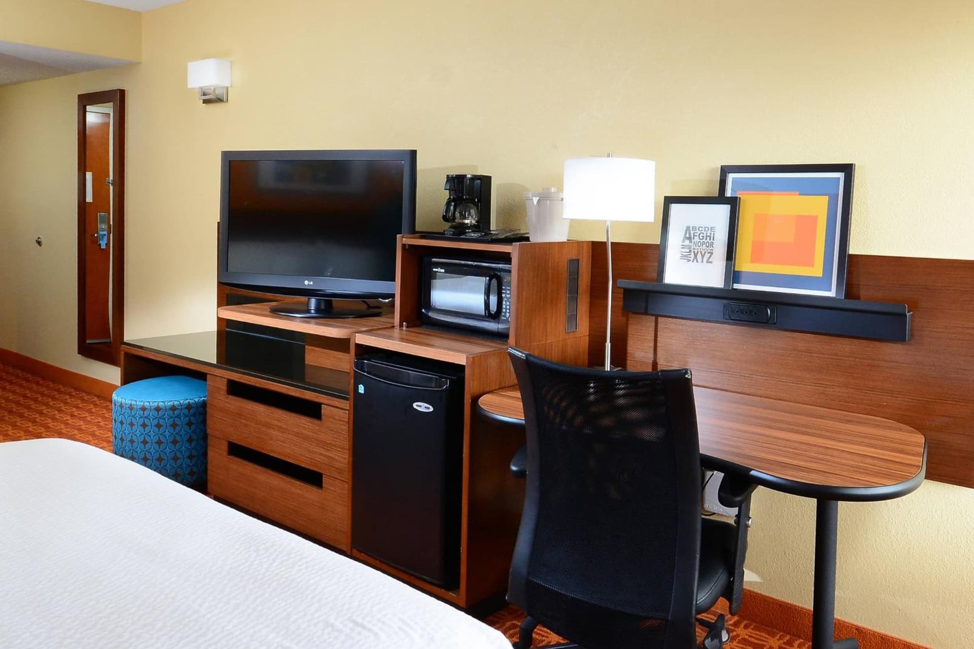 Fairfield Inn and Suites by Marriott Winston Salem/Hanes gallery photo in Winston-Salem, NC — image 20