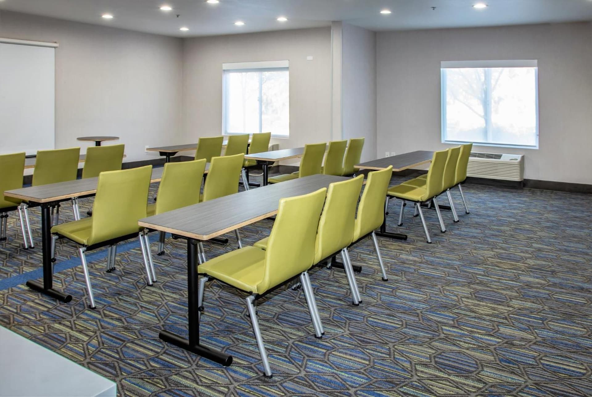 Holiday Inn Express Hotel & Suites Roseville - Galleria Area by IHG gallery photo in Roseville, CA — image 57