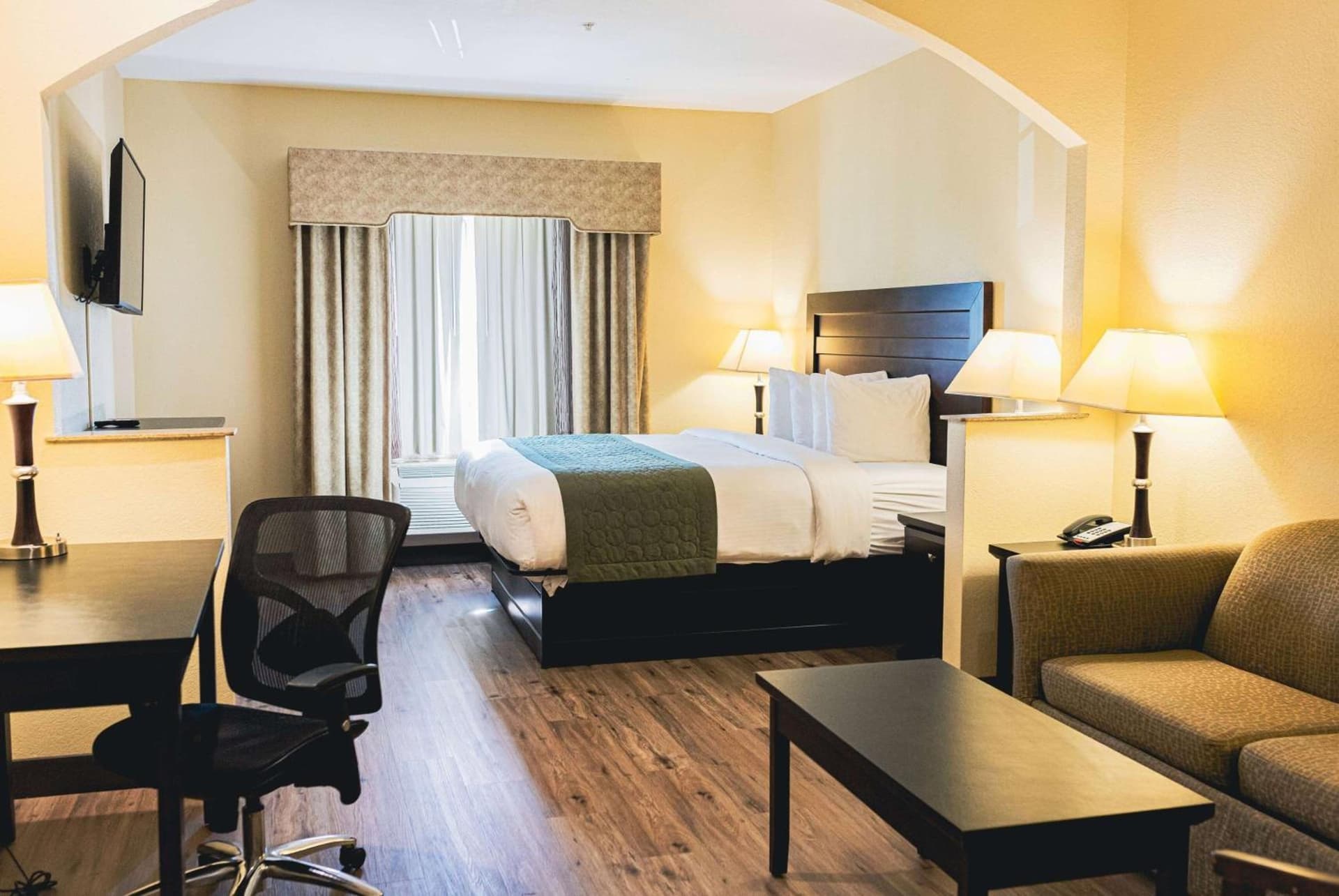 Grander Inn & Suites by IHG gallery photo in Tyler, TX — image 24
