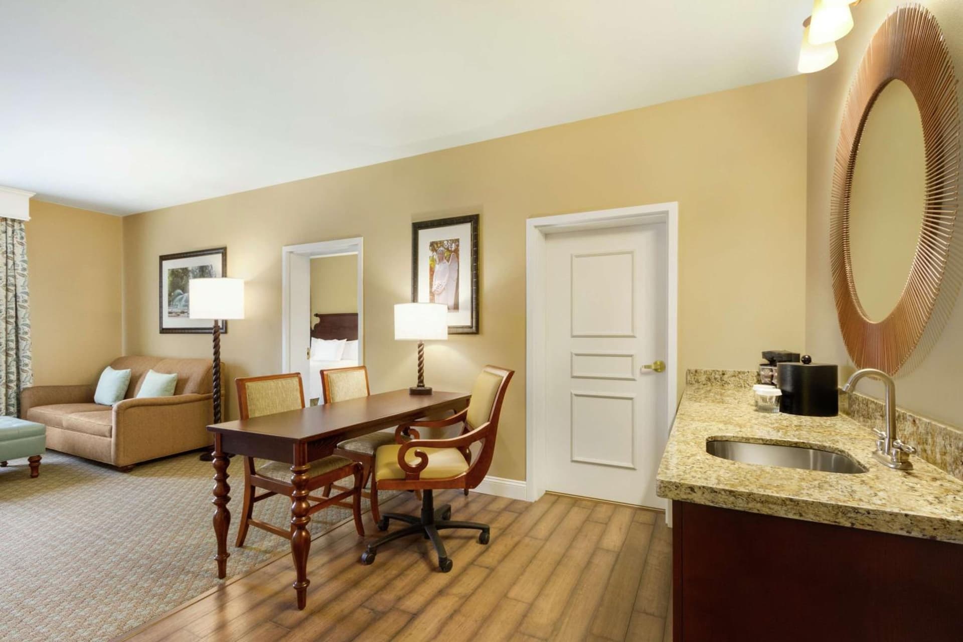 Embassy Suites Savannah Historic District gallery photo in Savannah, GA — image 12