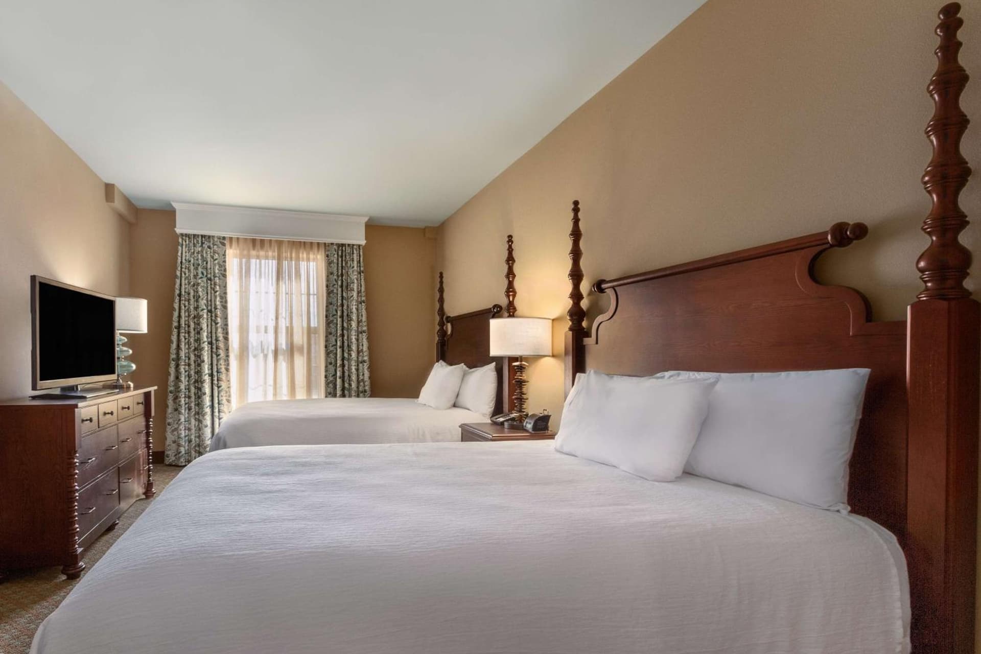 Embassy Suites Savannah Historic District gallery photo in Savannah, GA — image 38