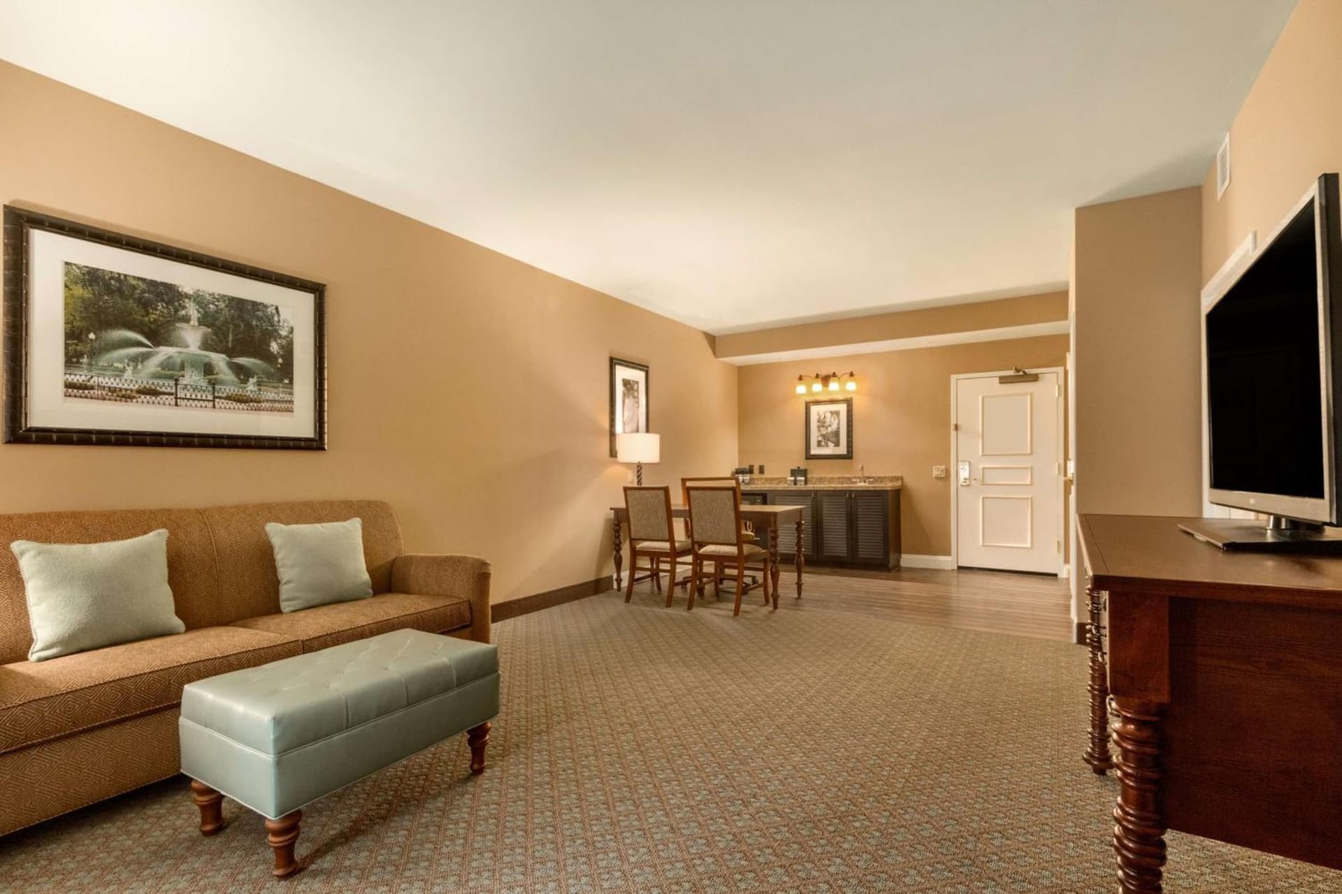 Embassy Suites Savannah Historic District gallery photo in Savannah, GA — image 22