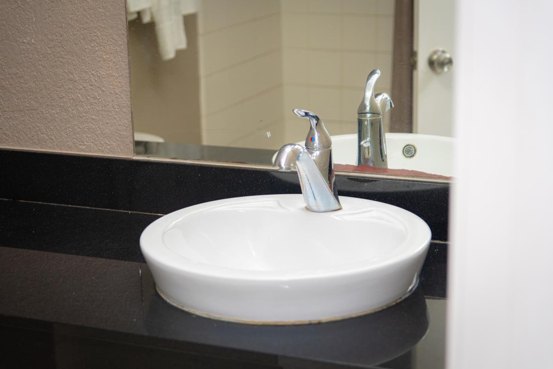 Studio 6 Extended Stay - West Palm Beach, FL gallery photo in West Palm Beach, FL — image 45