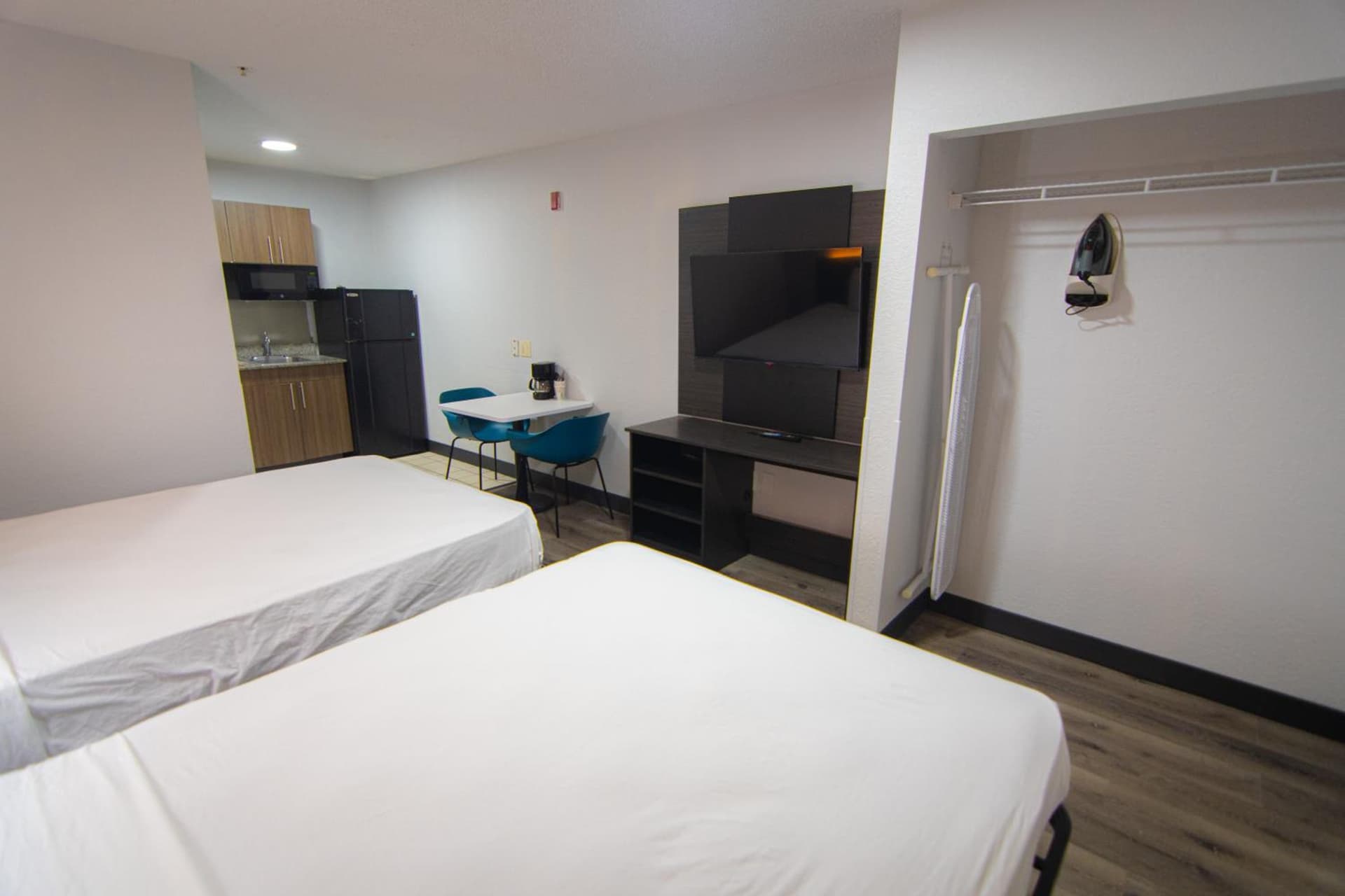 Studio 6 Extended Stay - West Palm Beach, FL gallery photo in West Palm Beach, FL — image 29