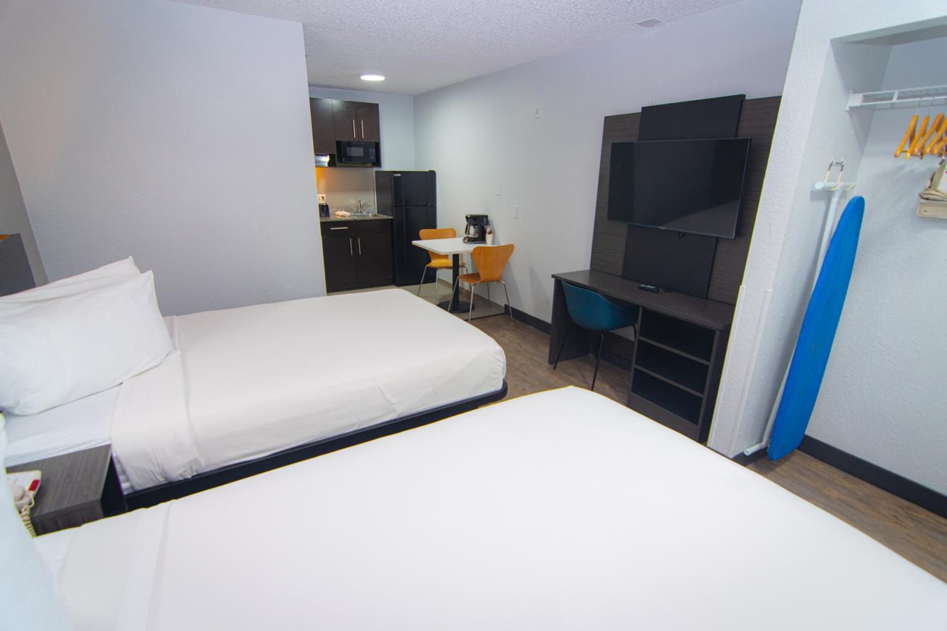 Studio 6 Extended Stay - Coral Springs, FL- Fort Lauderdale gallery photo in Coral Springs, FL — image 60