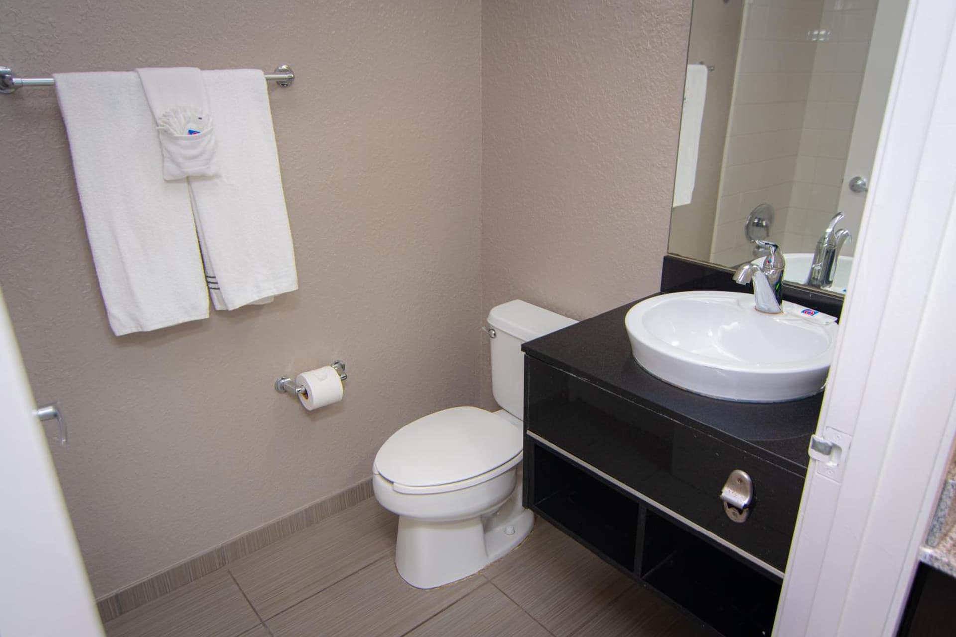 Studio 6 Extended Stay - Coral Springs, FL- Fort Lauderdale gallery photo in Coral Springs, FL — image 57