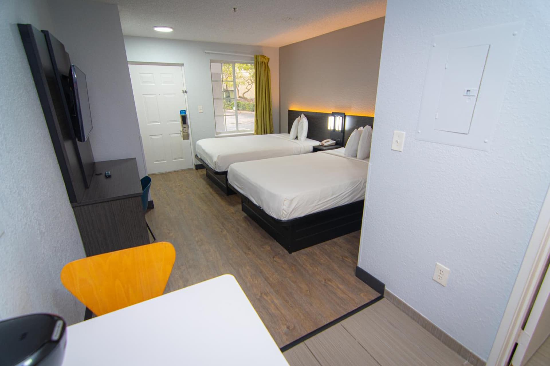 Studio 6 Extended Stay - Coral Springs, FL- Fort Lauderdale gallery photo in Coral Springs, FL — image 26