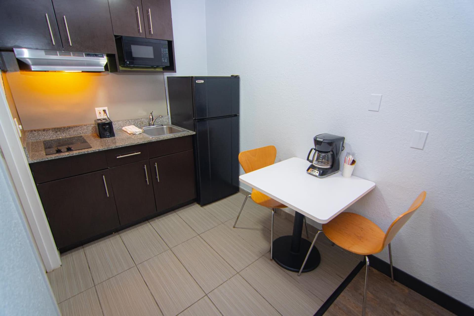 Studio 6 Extended Stay - Coral Springs, FL- Fort Lauderdale gallery photo in Coral Springs, FL — image 38