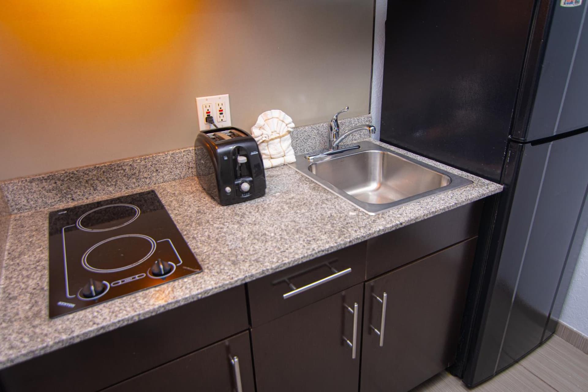 Studio 6 Extended Stay - Coral Springs, FL- Fort Lauderdale gallery photo in Coral Springs, FL — image 16