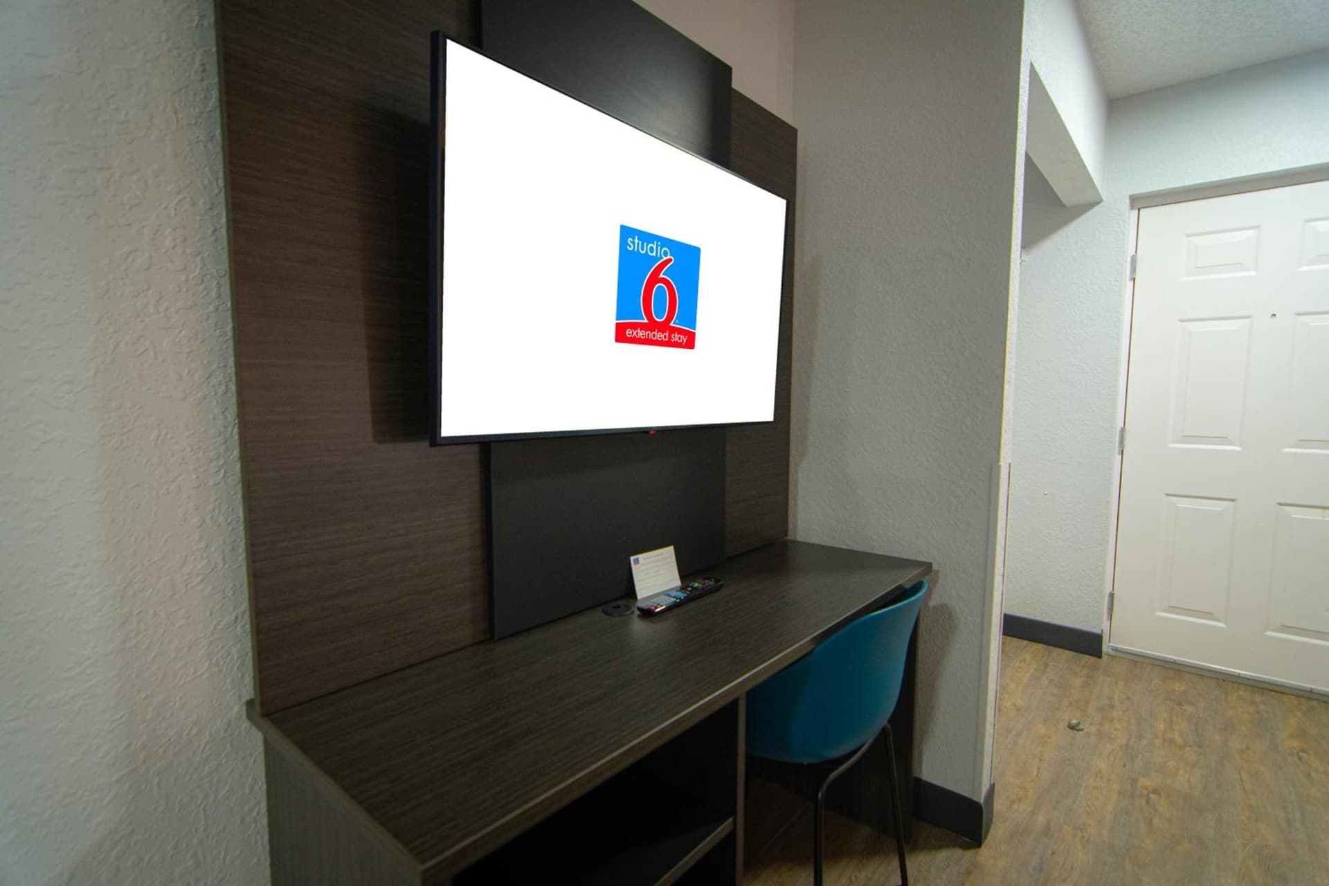 Studio 6 Extended Stay - Coral Springs, FL- Fort Lauderdale gallery photo in Coral Springs, FL — image 21
