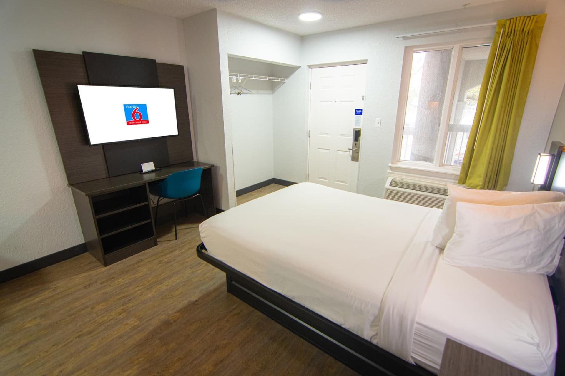Studio 6 Extended Stay - Coral Springs, FL- Fort Lauderdale gallery photo in Coral Springs, FL — image 62