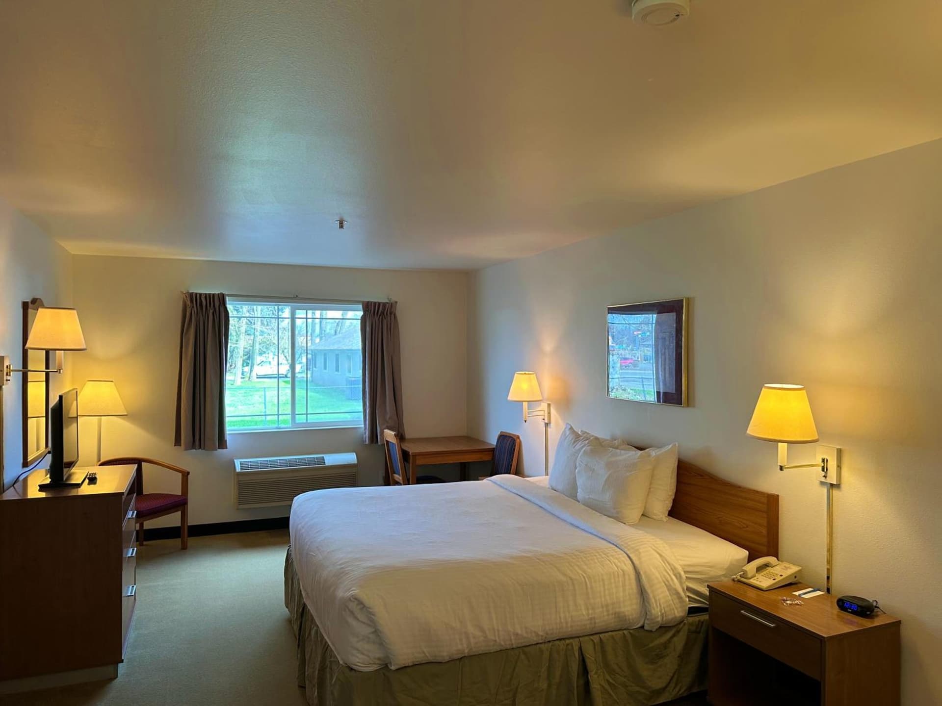 Peppermill Empress Inn gallery photo in Centralia, WA — image 9