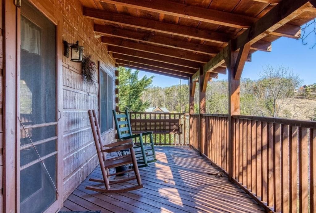 A Place in Time interior in Sevierville, TN — gallery photo 2