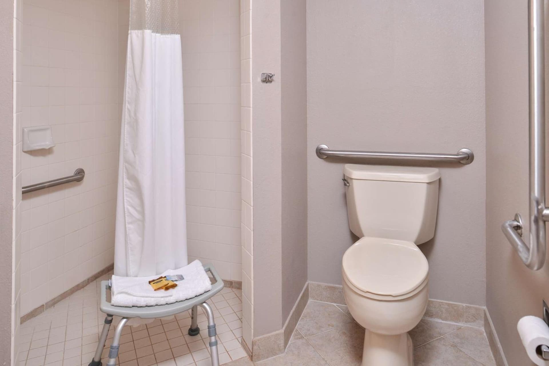 Best Western Plus Kelly Inn gallery photo in Saint Cloud, MN — image 32