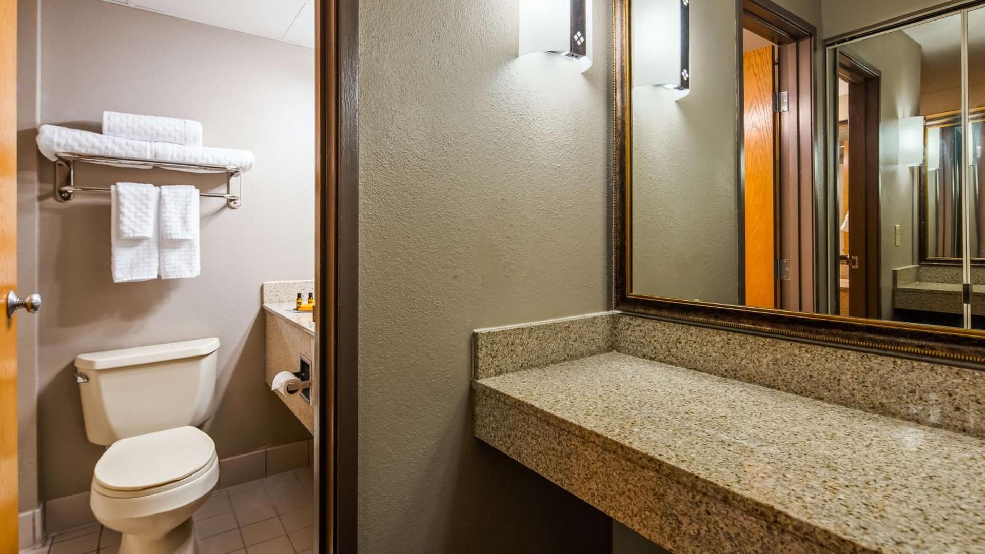 Best Western Plus Kelly Inn gallery photo in Saint Cloud, MN — image 65