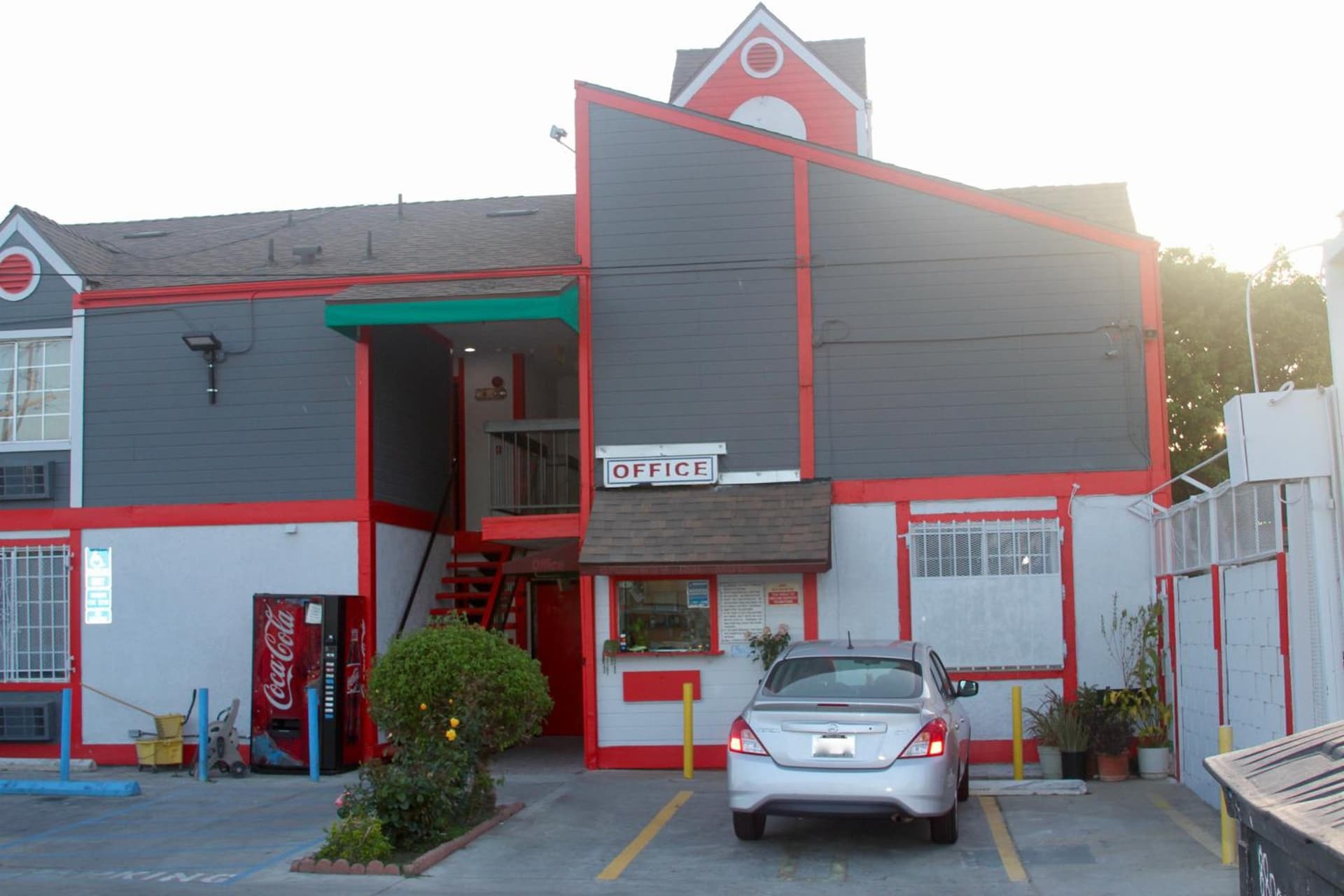 Broadway Inn Motel featured exterior or lobby in Los Angeles, CA — similar hotel