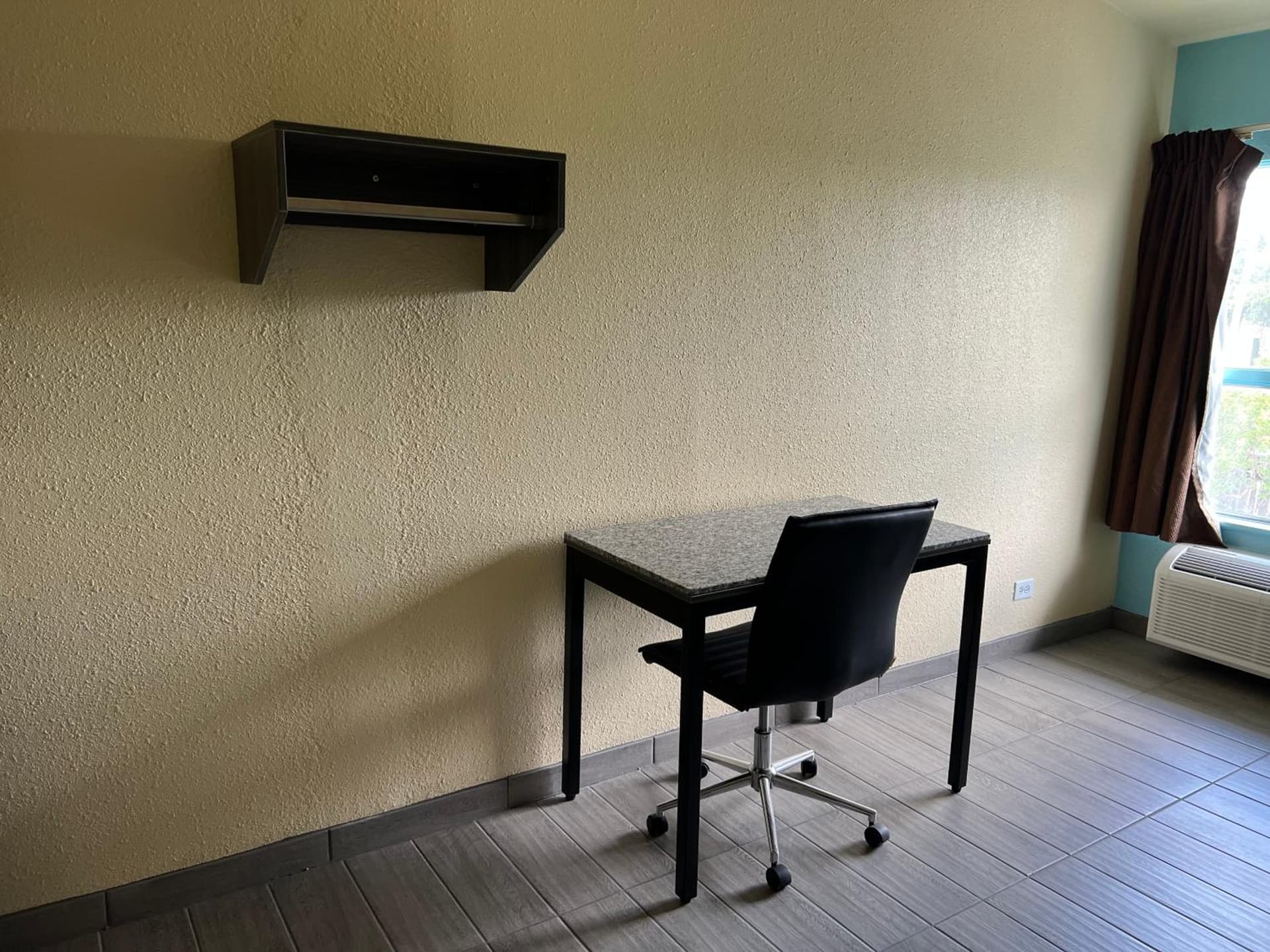 EL TEJAS MOTEL property views in San Antonio, TX — gallery photo 3