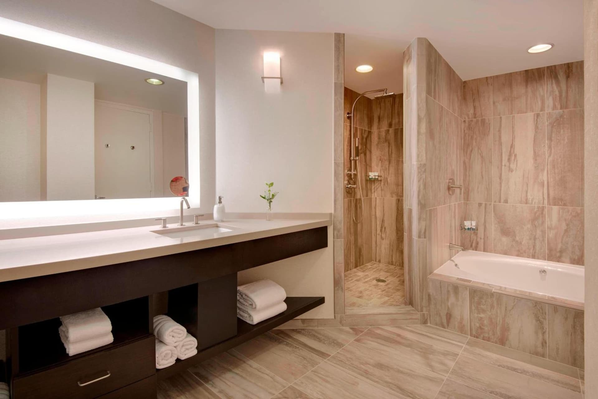 The Westin Dallas Park Central gallery photo in Dallas, TX — image 12