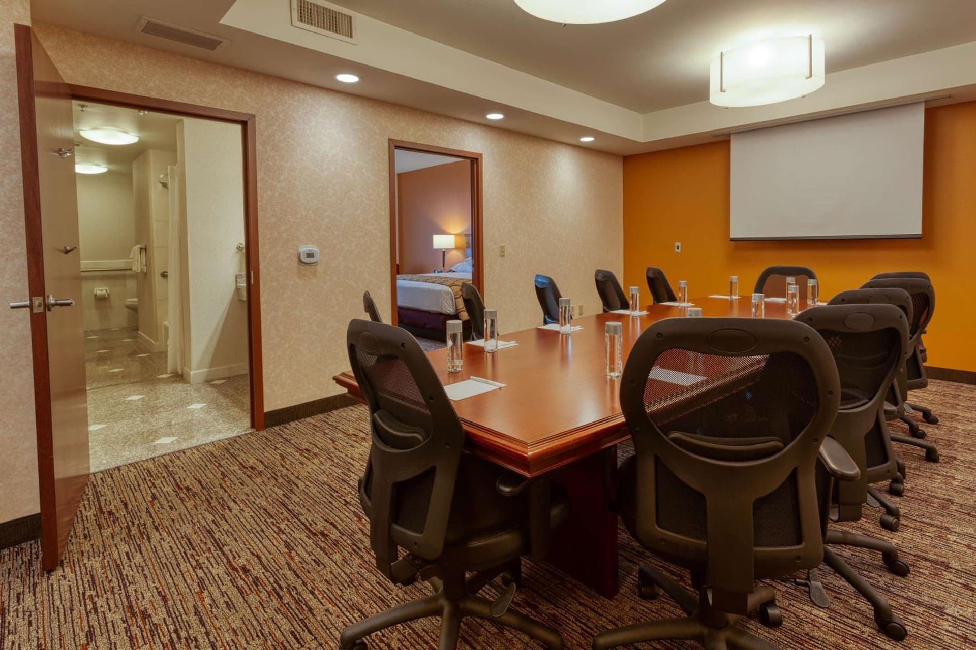 Drury Inn & Suites Indianapolis Northeast gallery photo in Indianapolis, IN — image 17