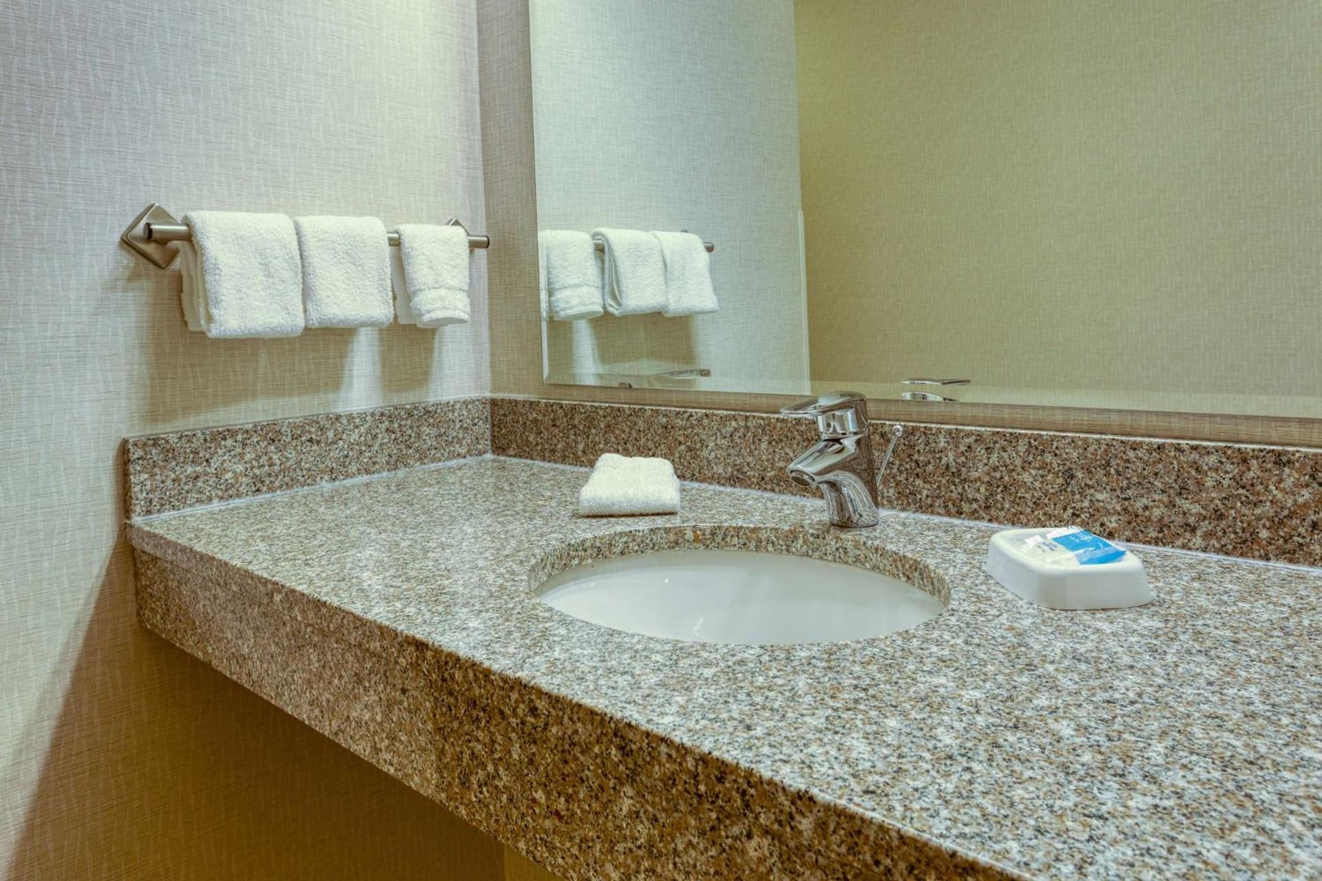 Drury Inn & Suites Indianapolis Northeast gallery photo in Indianapolis, IN — image 5