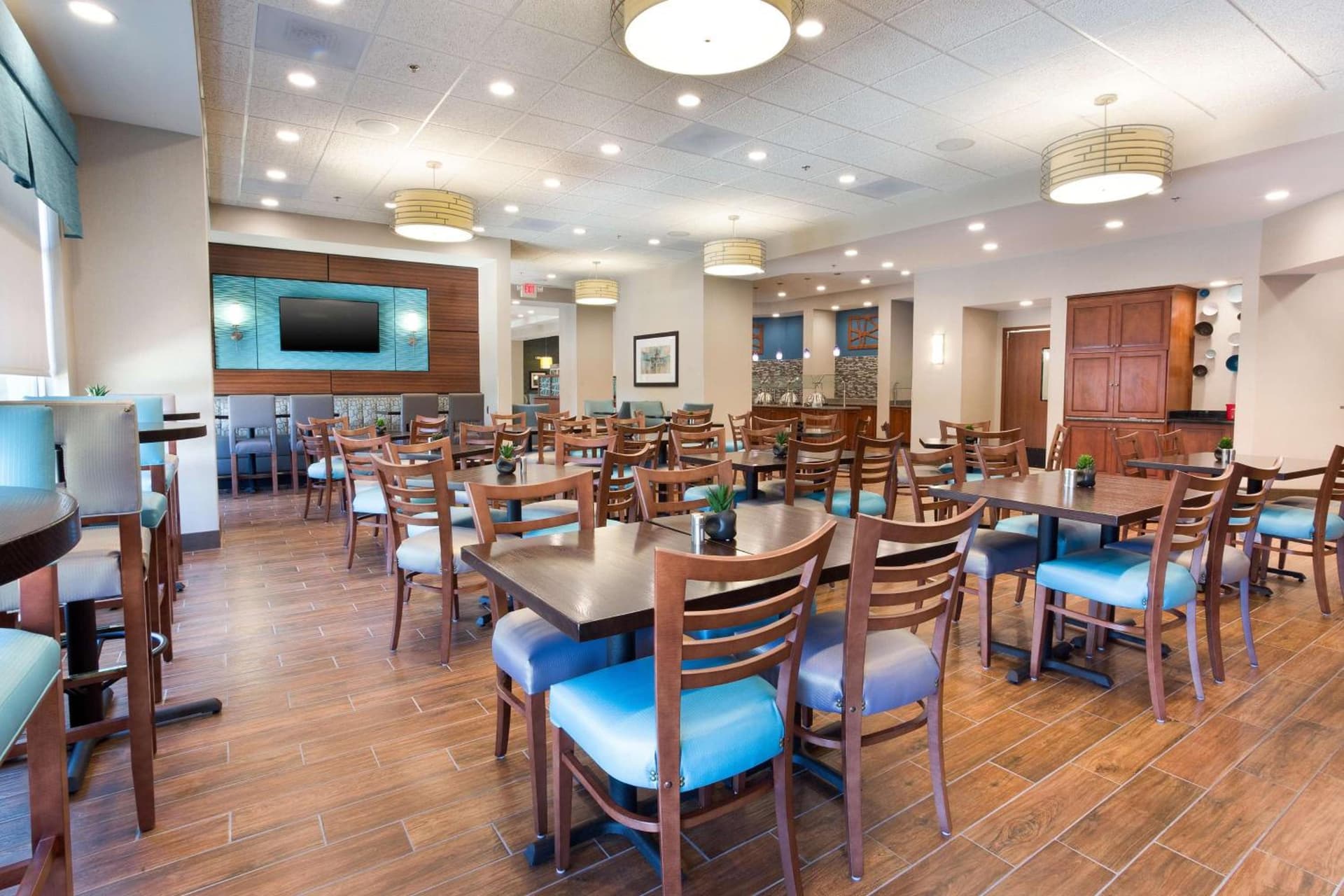 Drury Inn & Suites Burlington gallery photo in Burlington, NC — image 25