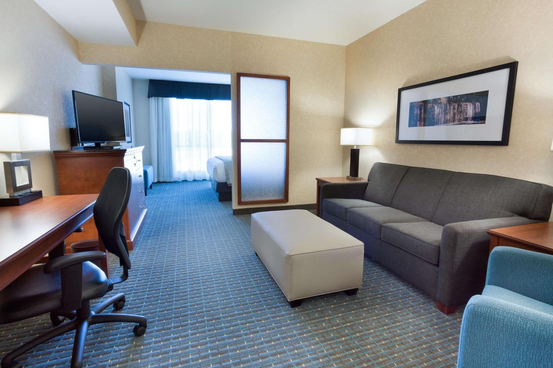 Drury Inn & Suites Burlington interior in Burlington, NC — gallery photo 2
