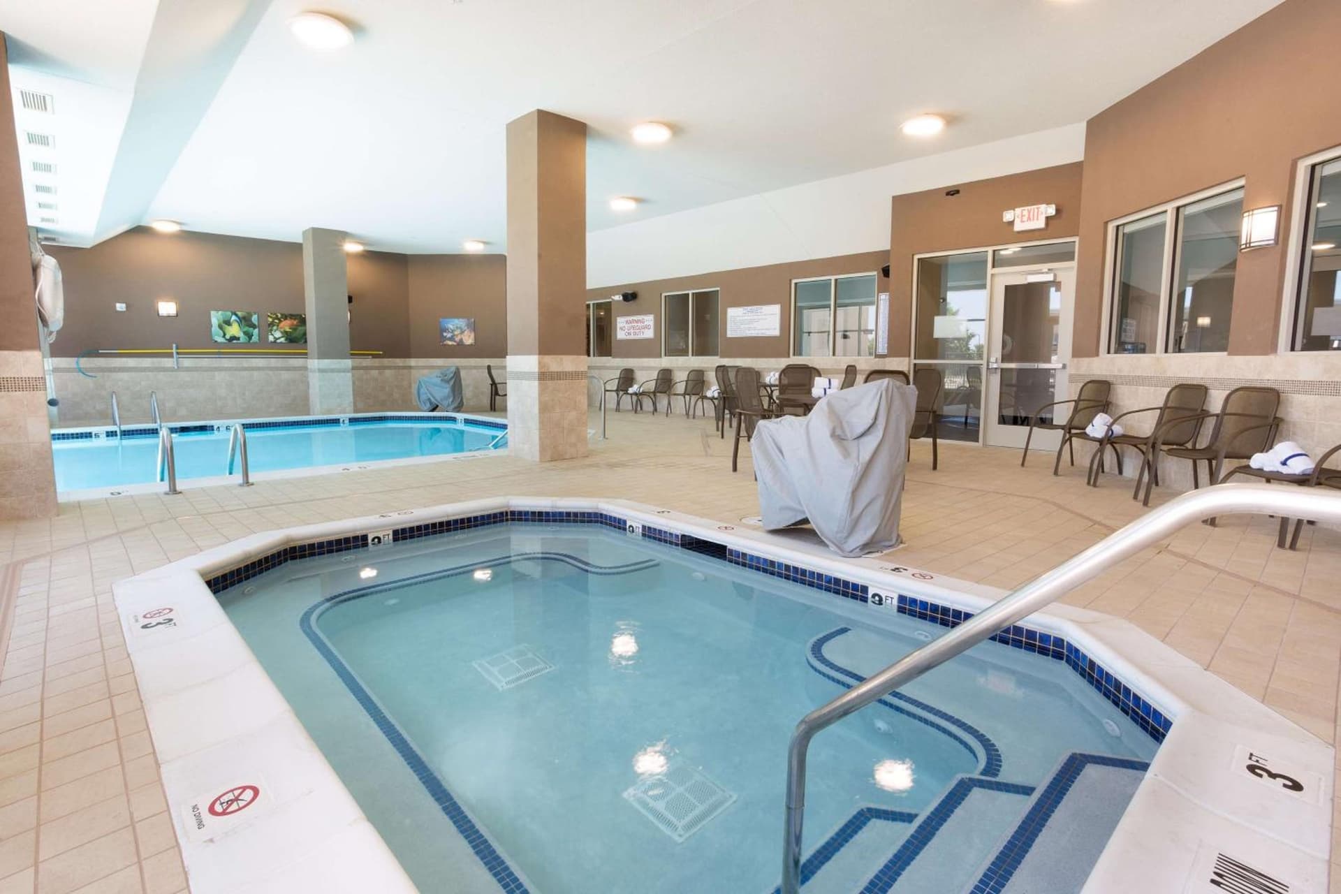 Drury Inn & Suites Burlington gallery photo in Burlington, NC — image 26