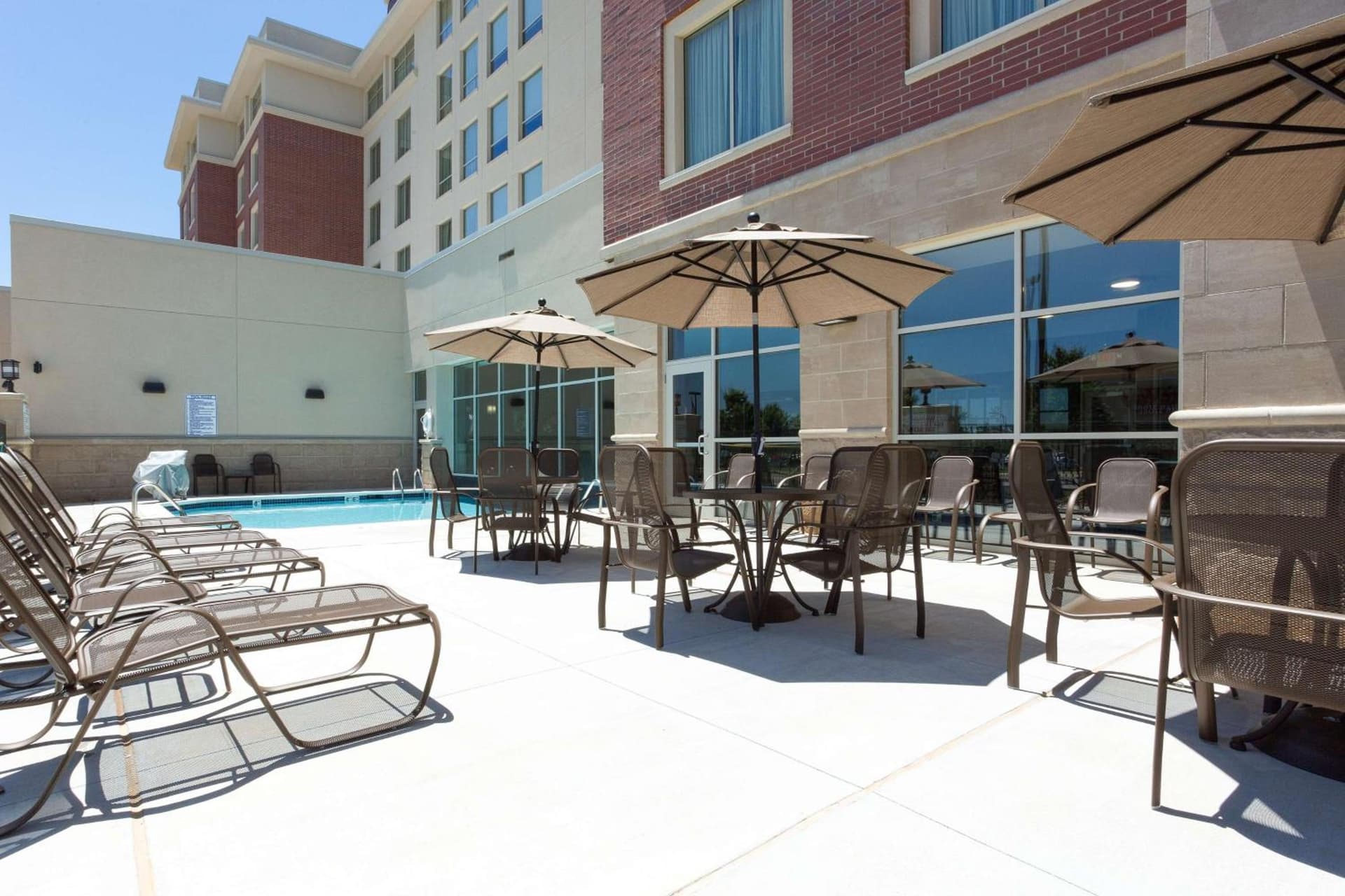 Drury Inn & Suites Burlington gallery photo in Burlington, NC — image 21