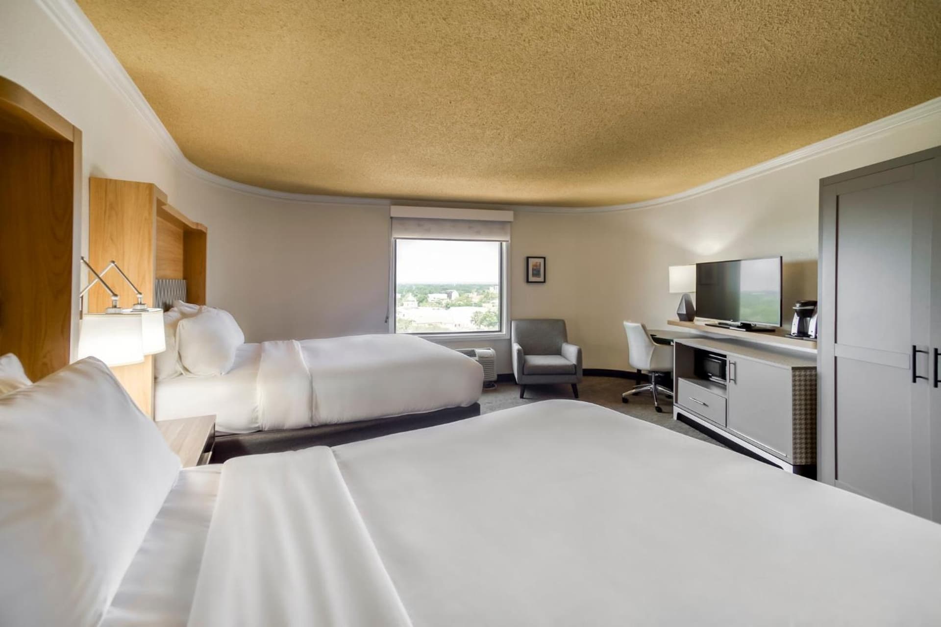 Holiday Inn Mobile Downtown Historic District by IHG gallery photo in Mobile, AL — image 17
