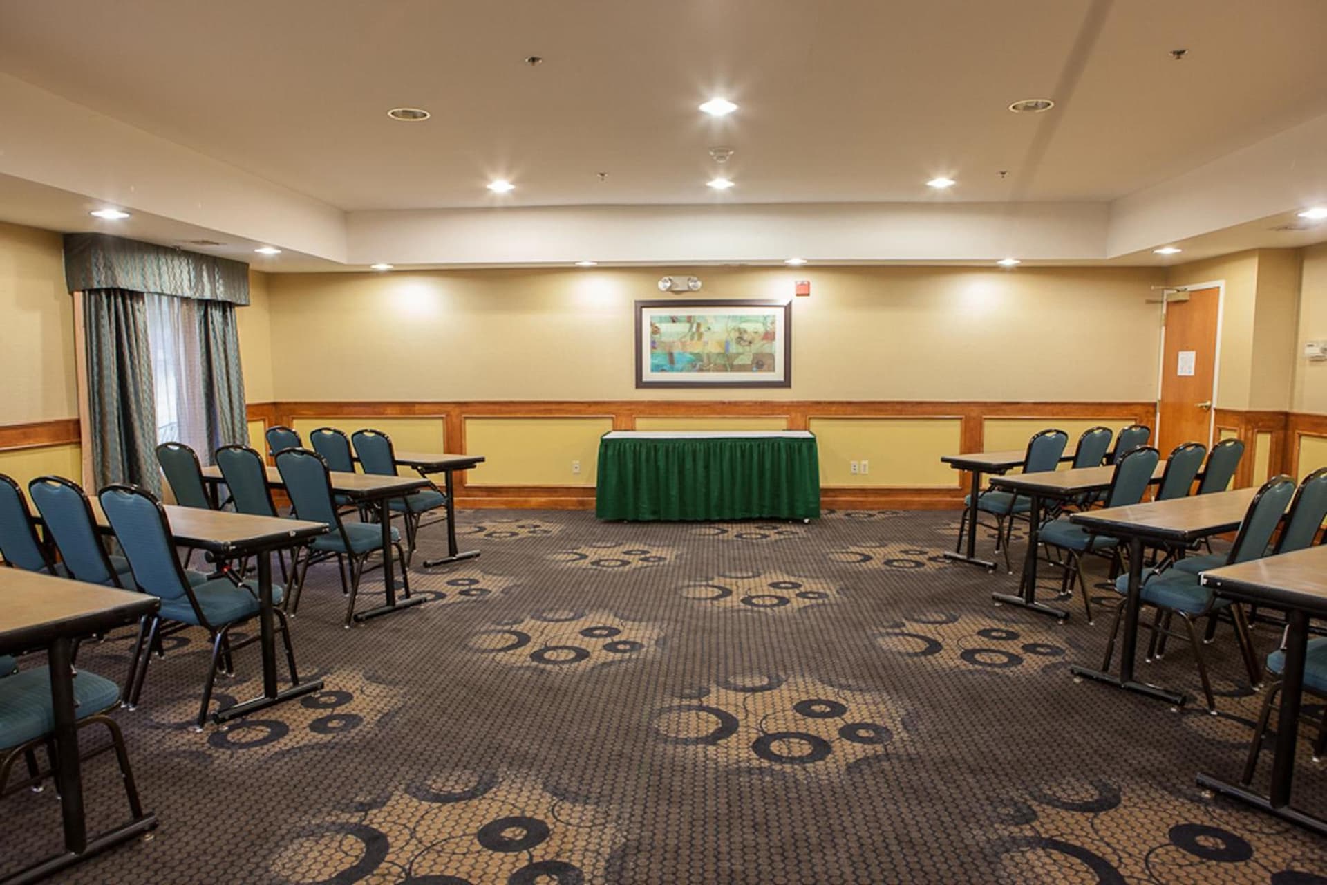 Holiday Inn Express Hotel & Suites Canton by IHG property views in Canton — gallery photo 3