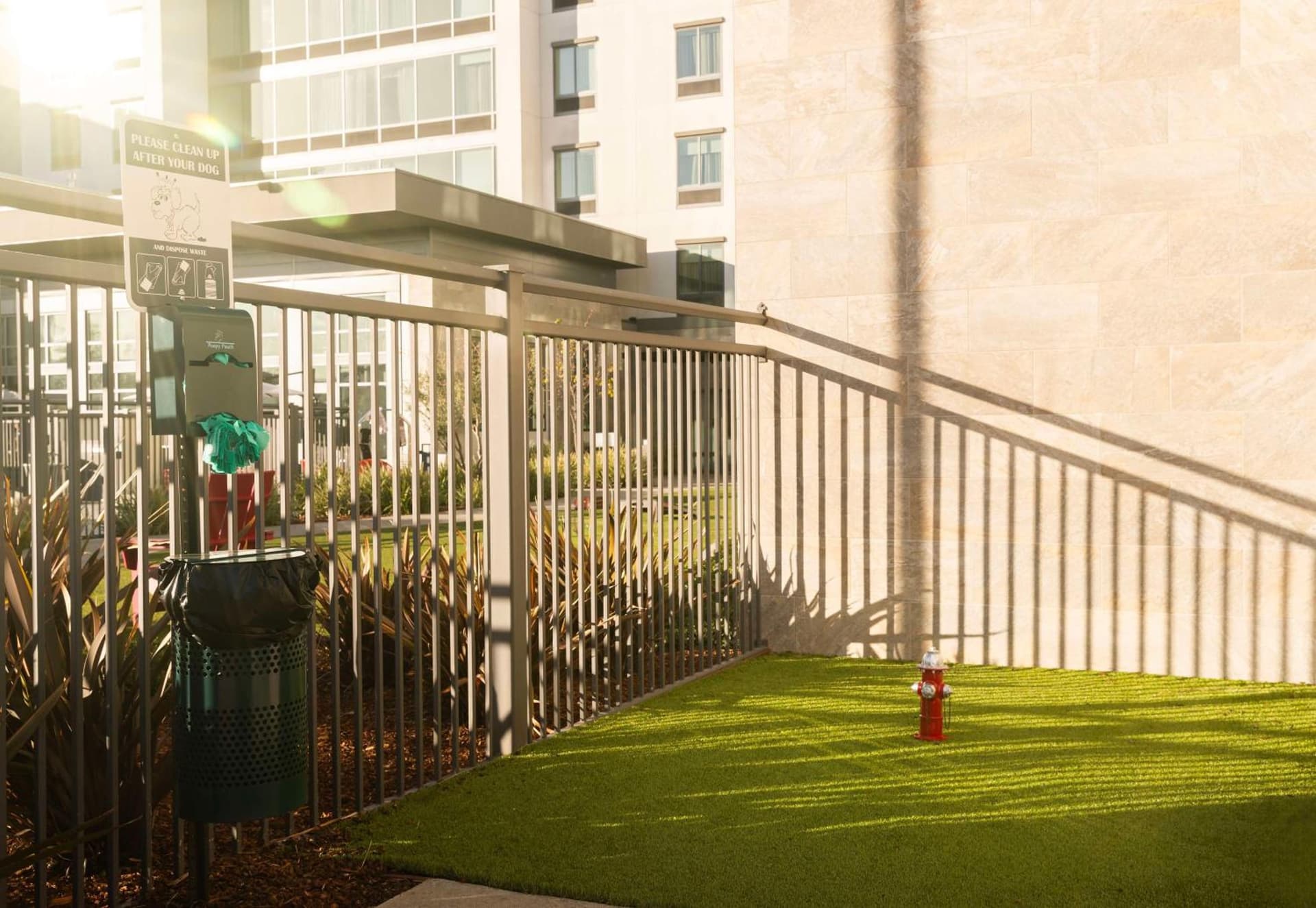 Hampton Inn Long Beach Airport, Ca gallery photo in Long Beach, CA — image 31