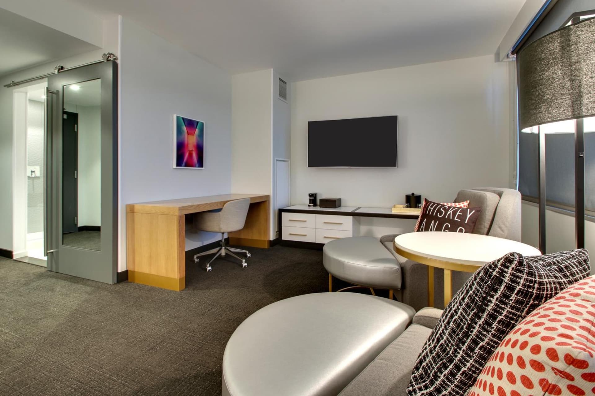 The Rose Chicago, Tapestry Collection By Hilton gallery photo in Rosemont, IL — image 7