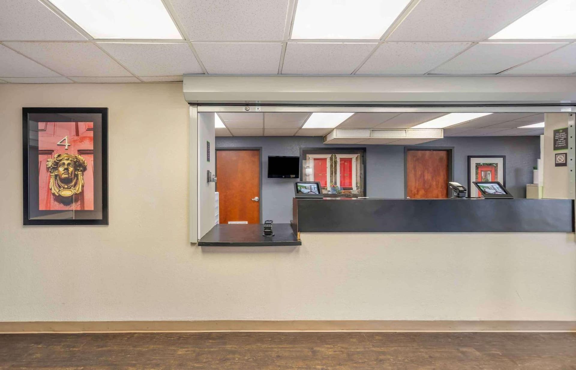 Extended Stay America Select Suites - Chicago - Downers Grove property views in Downers Grove, IL — gallery photo 3