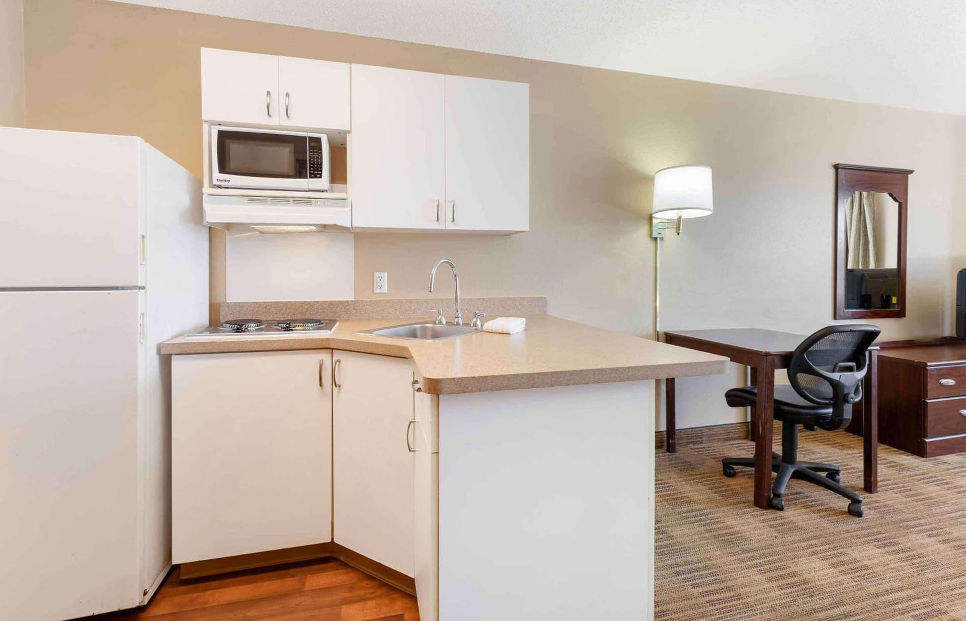 Extended Stay America Select Suites - Appleton - Fox Cities gallery photo in Appleton, WI — image 16