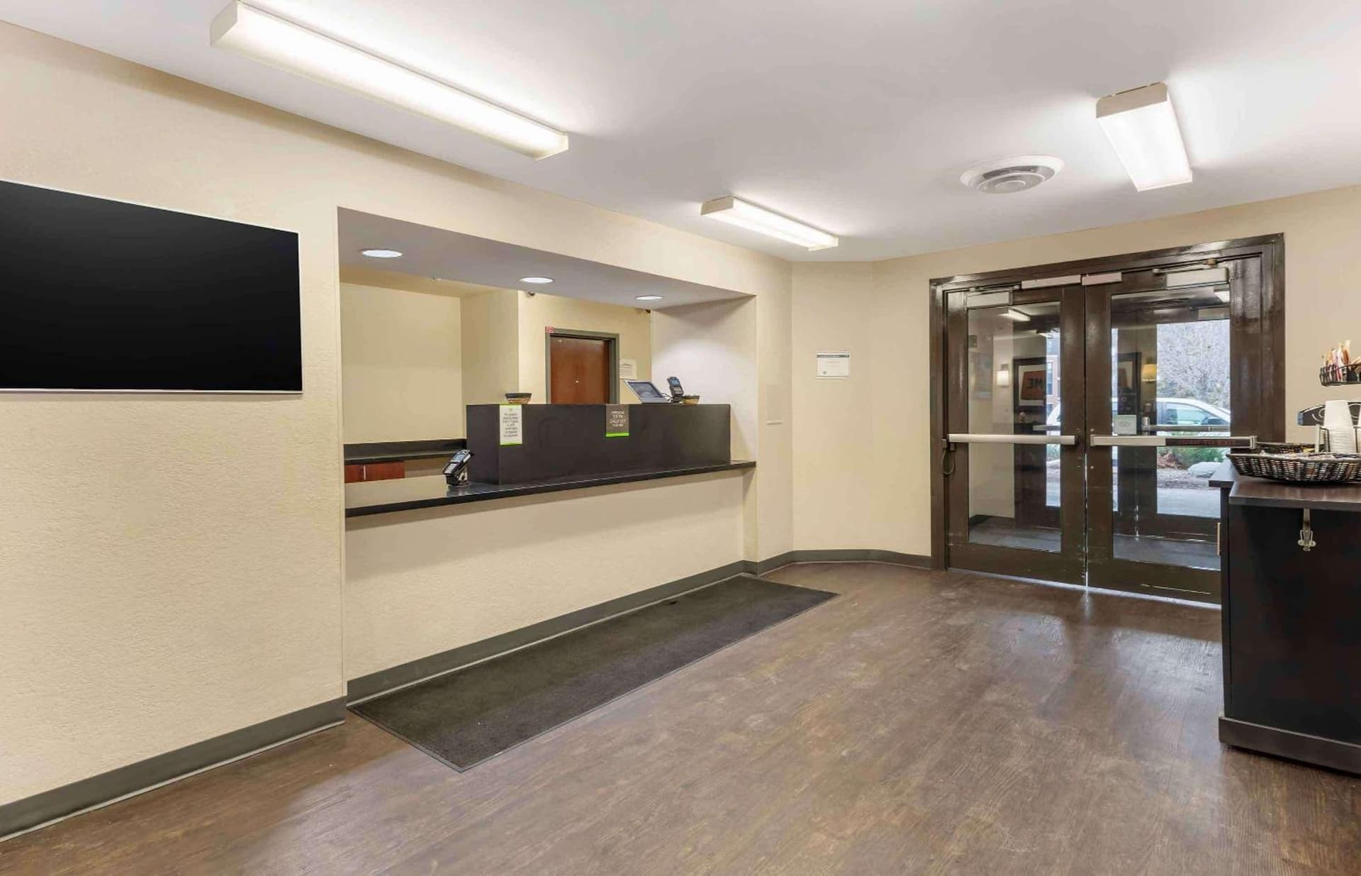 Studio 6 Extended Stay Minneapolis Airport Eagan MN property views in Eagan, MN — gallery photo 3