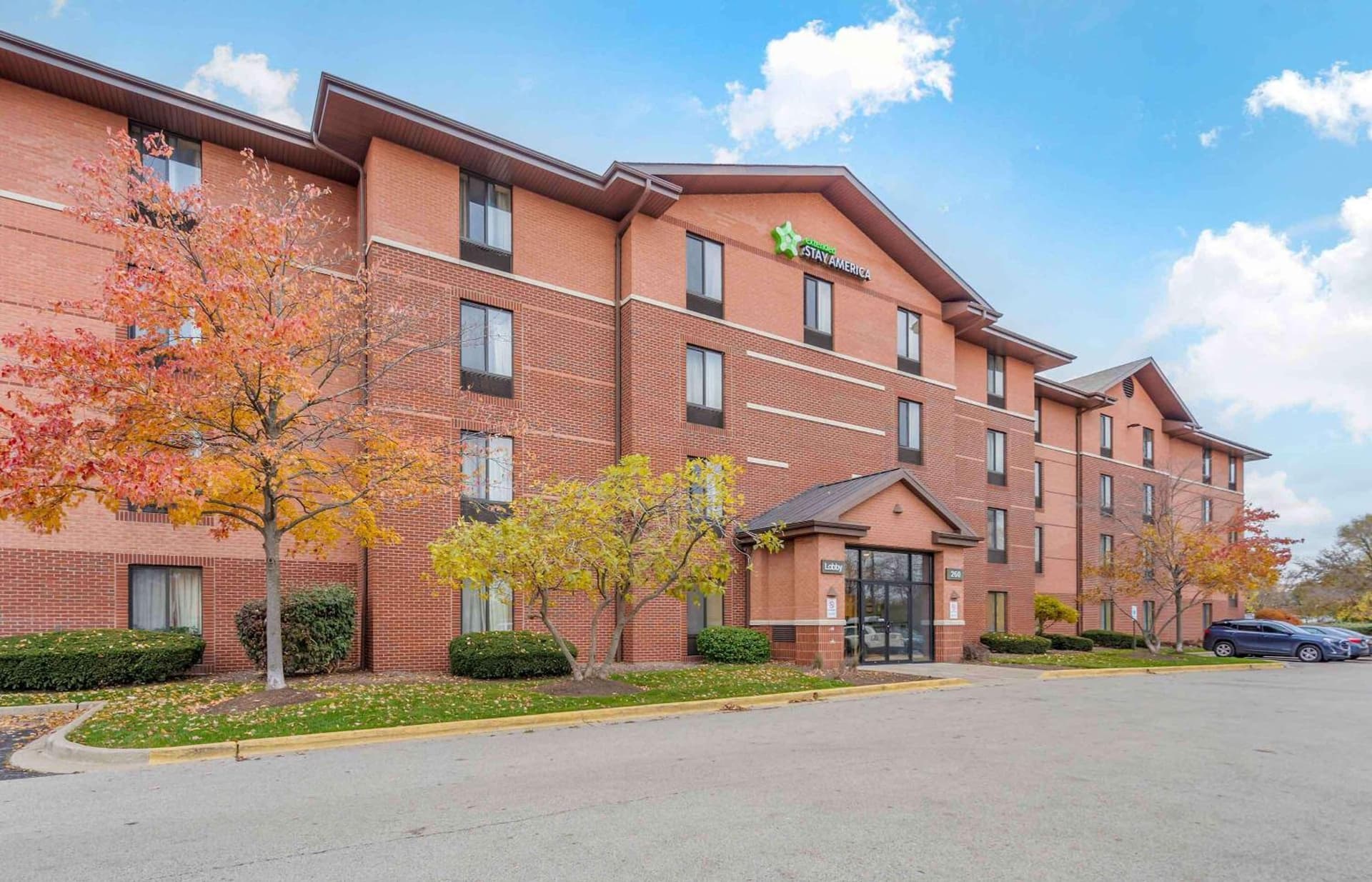 Extended Stay America Suites - Chicago - Lombard - Yorktown Center featured exterior or lobby in Lombard, IL — similar hotel