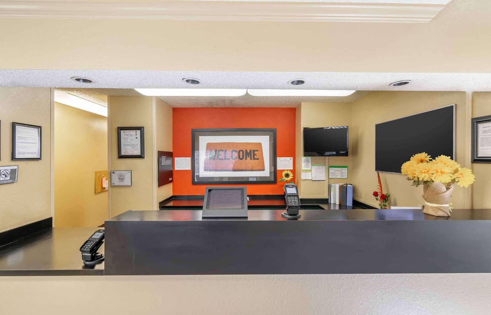 Extended Stay America Select Suites - Tampa - Brandon property views in Brandon, FL — gallery photo 3