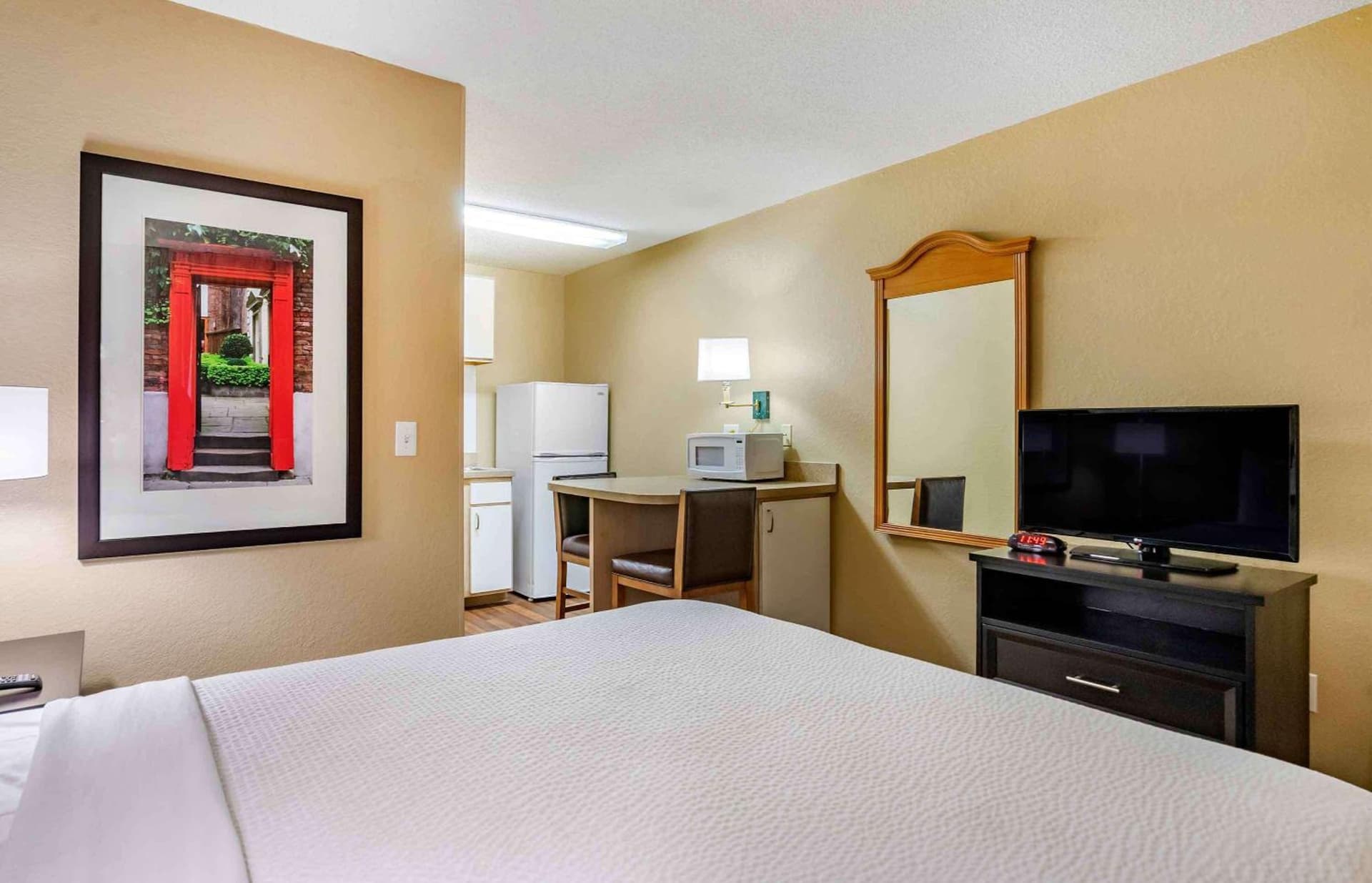 Extended Stay America Select Suites - Tampa - Brandon gallery photo in Brandon, FL — image 41
