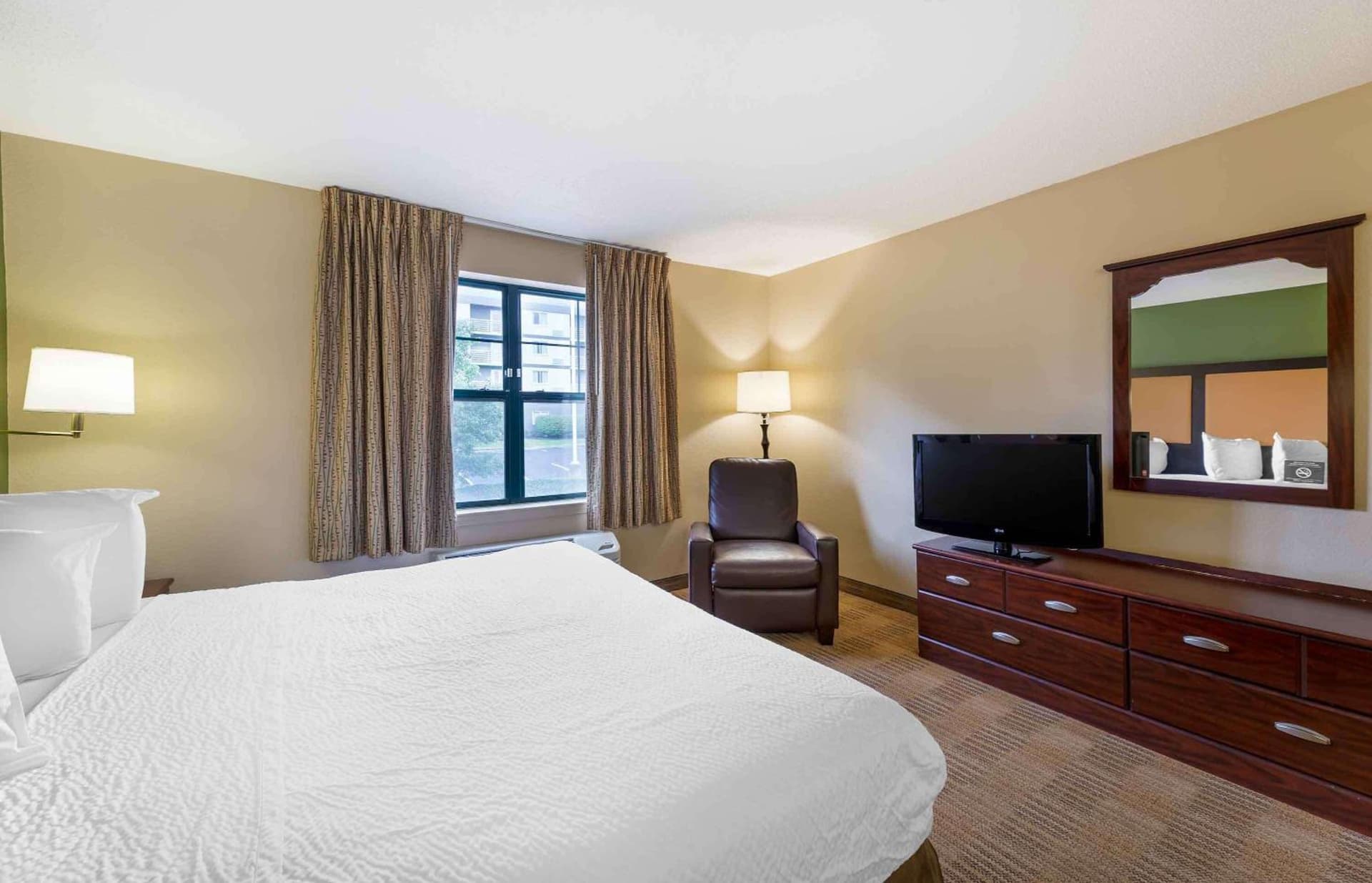 Extended Stay America Suites - Sacramento - Vacaville gallery photo in Vacaville, CA — image 59