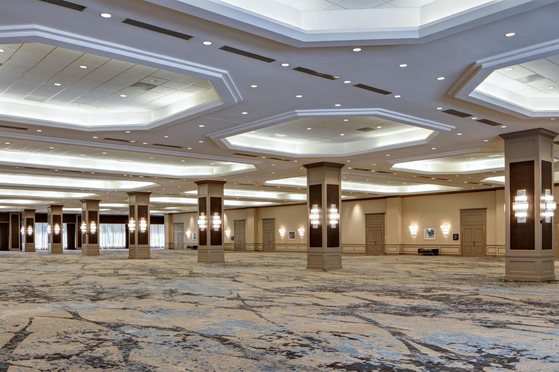 Sheraton Dallas Hotel property views in Dallas, TX — gallery photo 3