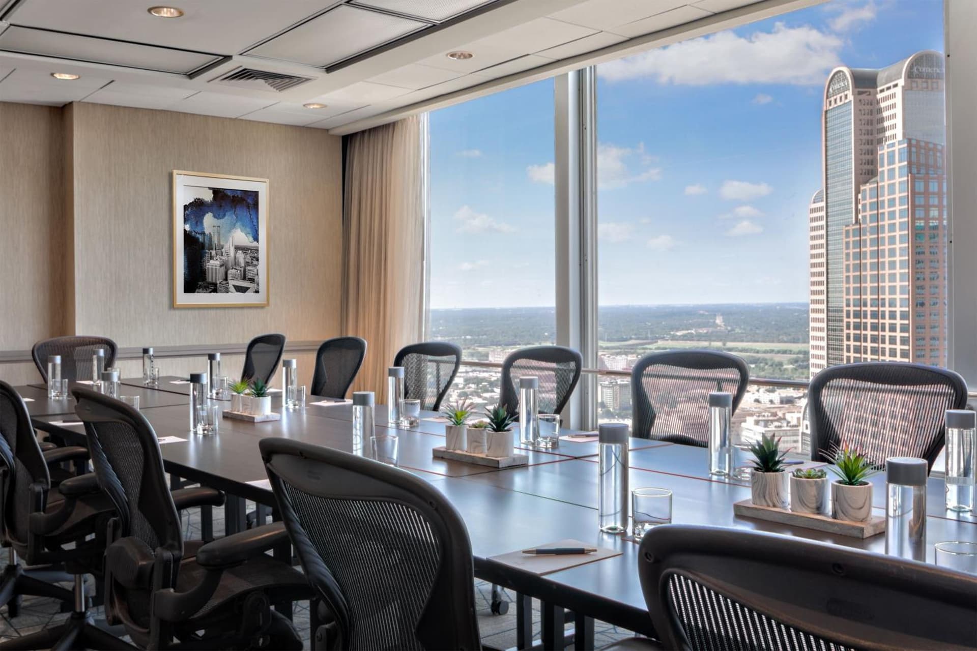 Sheraton Dallas Hotel gallery photo in Dallas, TX — image 8